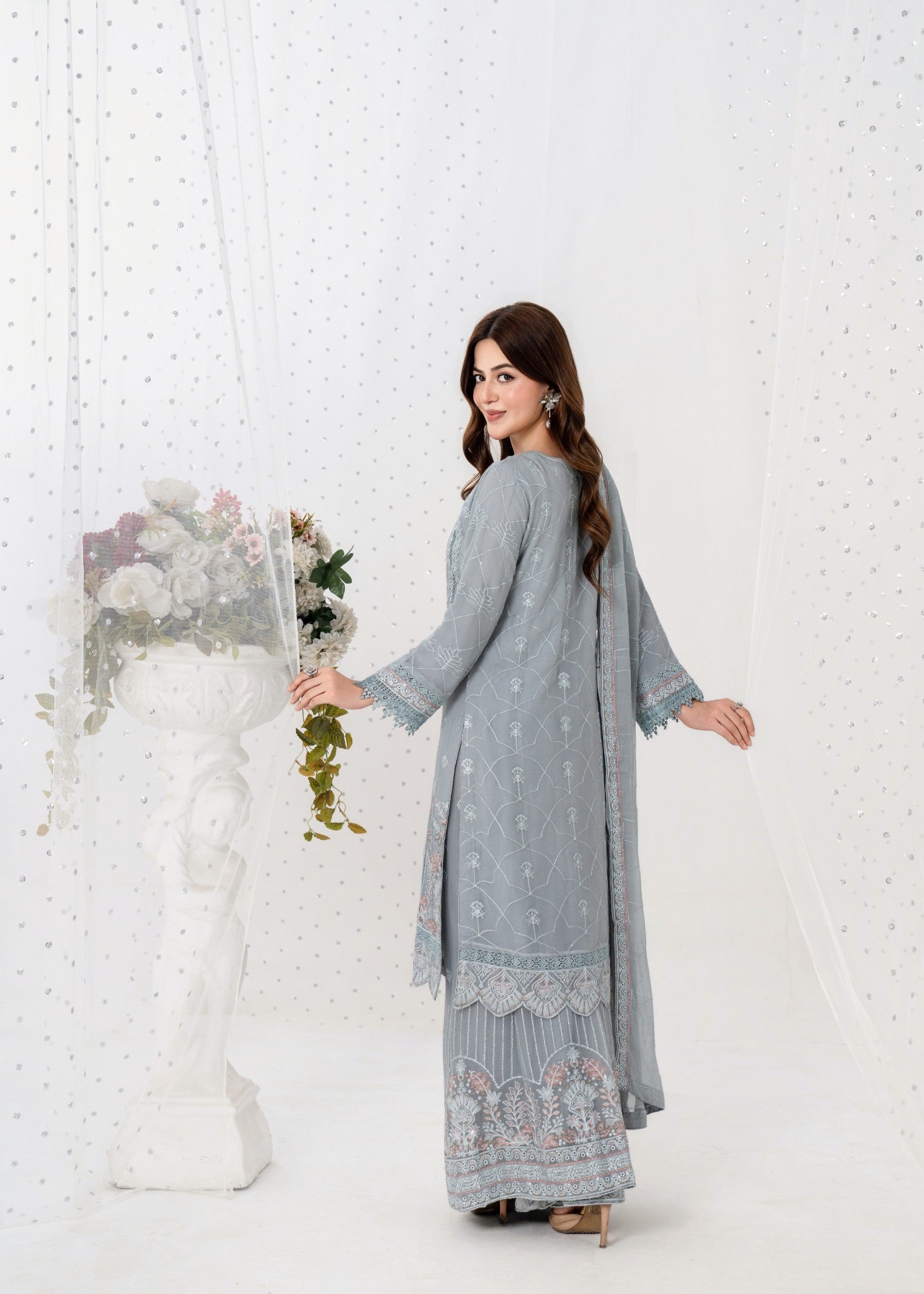pk crinkle chiffon Kurta Set in Pastel grey