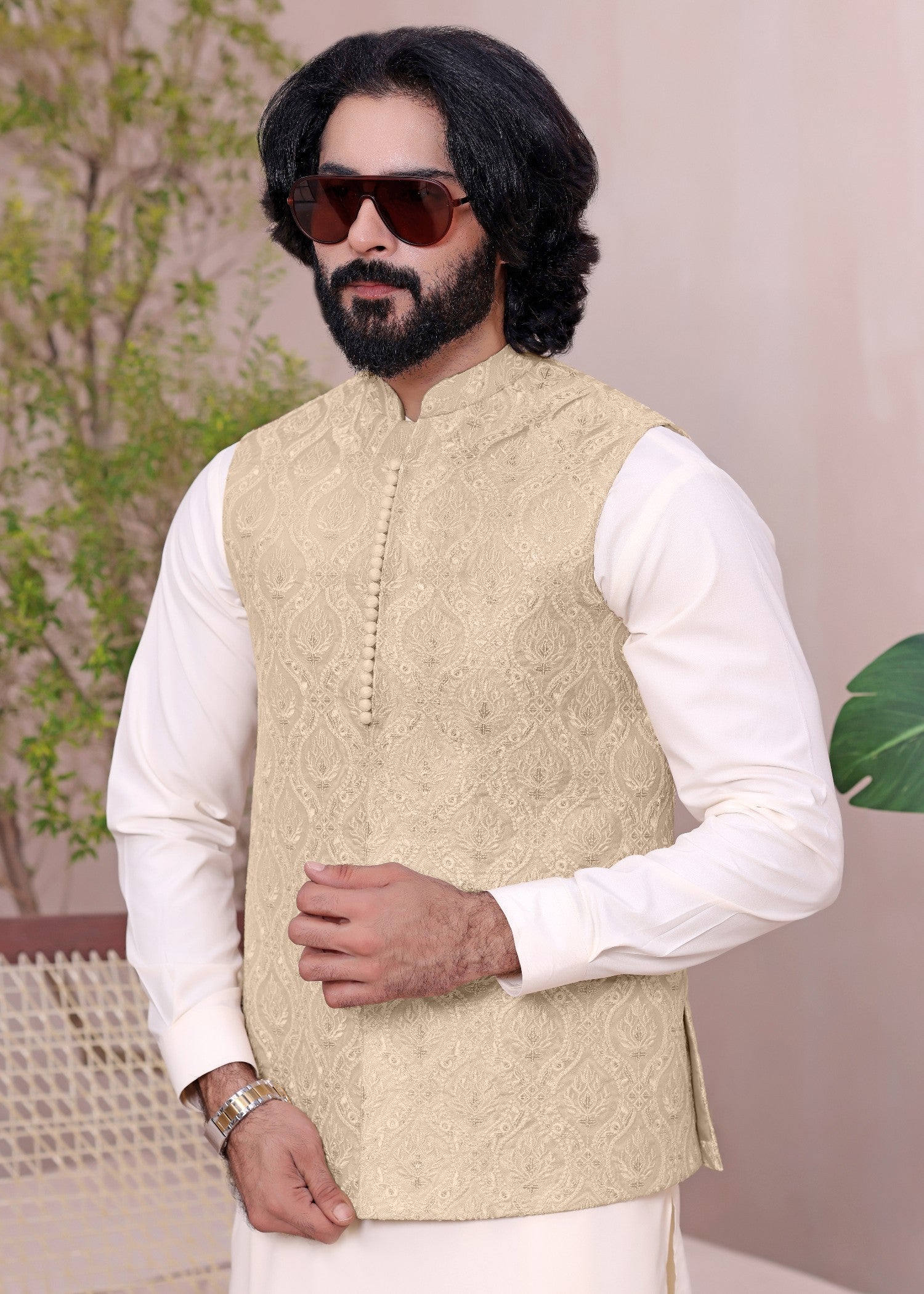 masuri Waistcoat in Gold