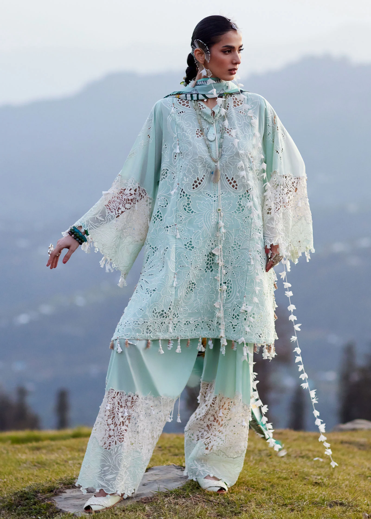 slub lawn Unstitched in Ice blue