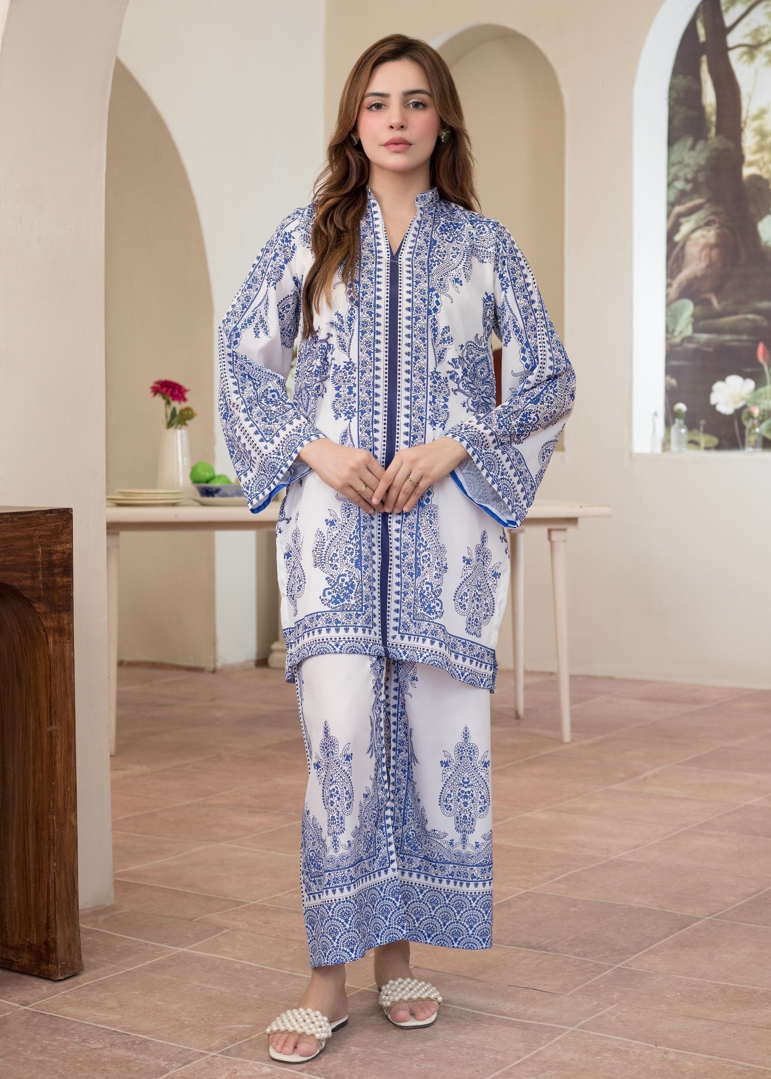 polyester crepe Co Ord Sets in Sapphire blue, white