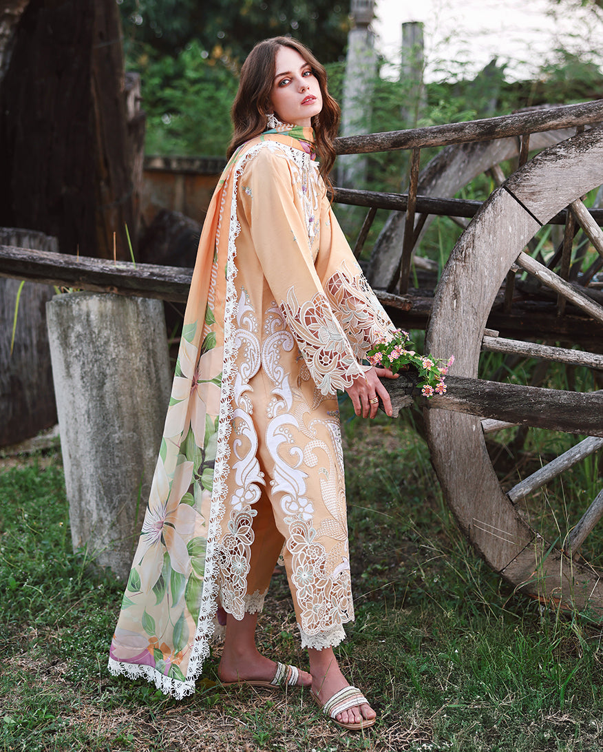 Secret Garden Lawn – Wisteria Veil