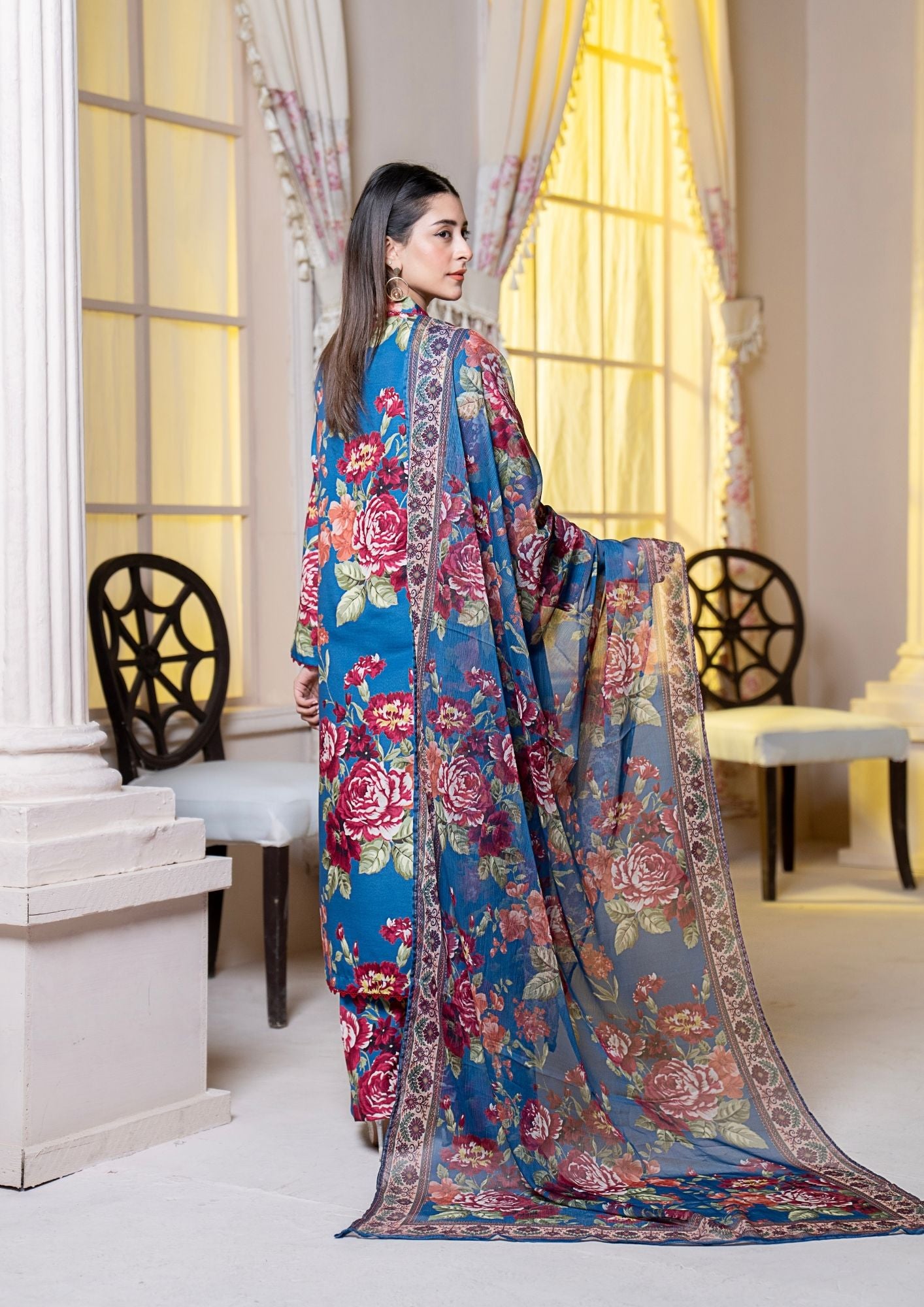 arabic lawn Kurta Set in Royal blue