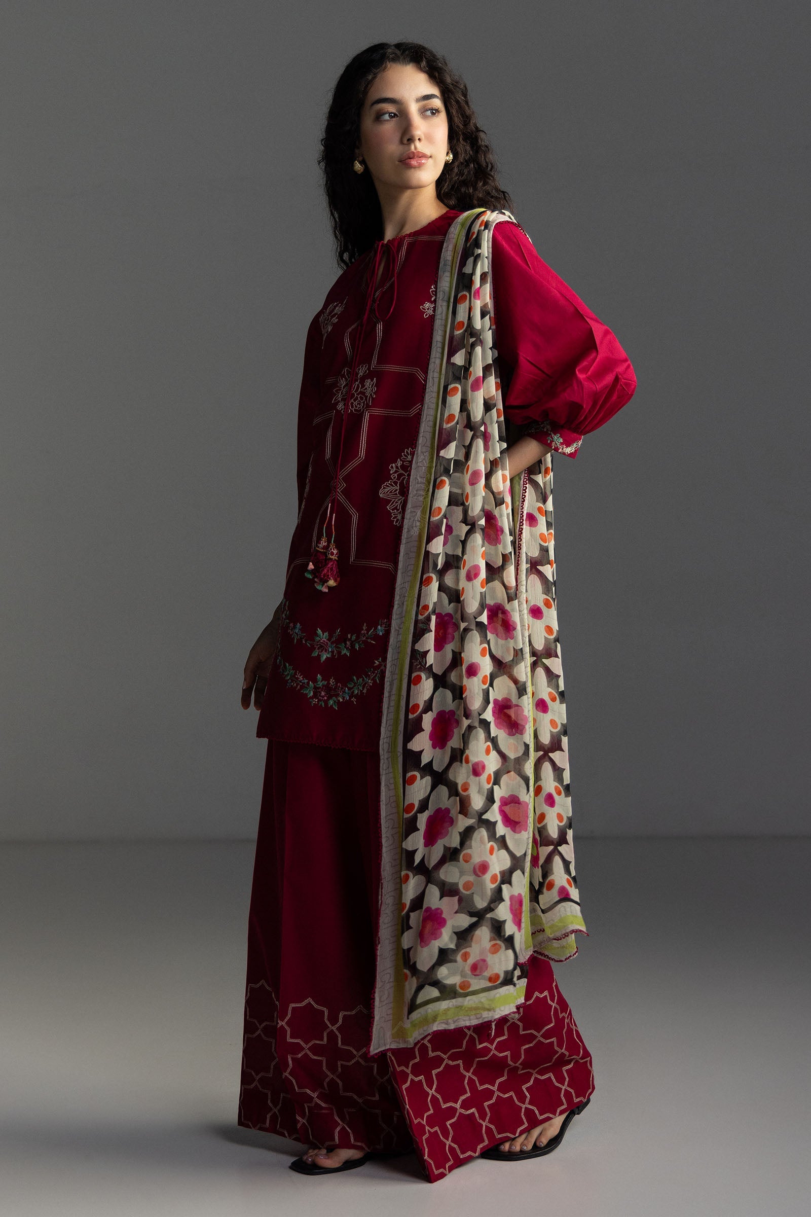 Coco Lawn Edit – Rivae-1B