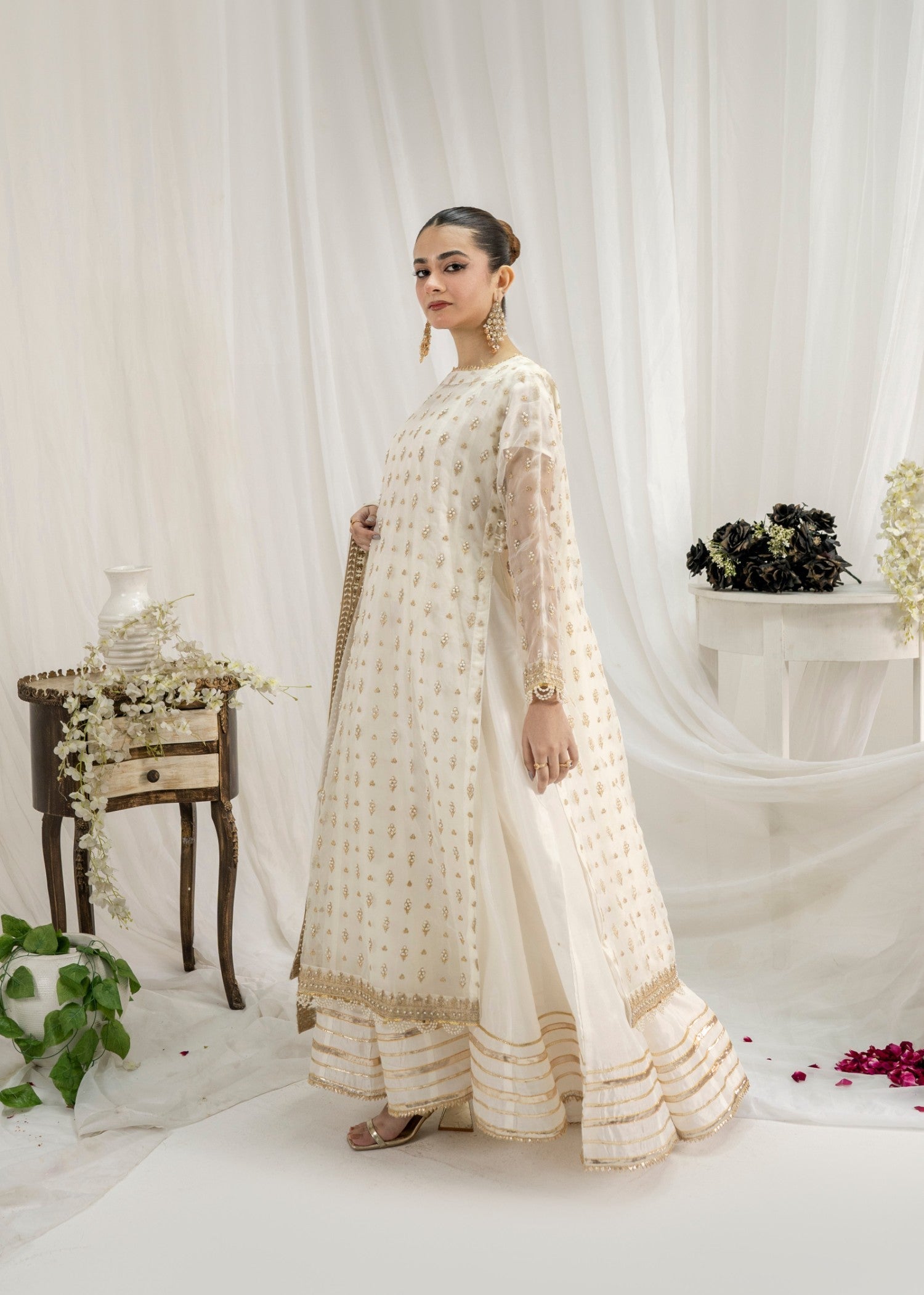 organza Maxi in Pearl white