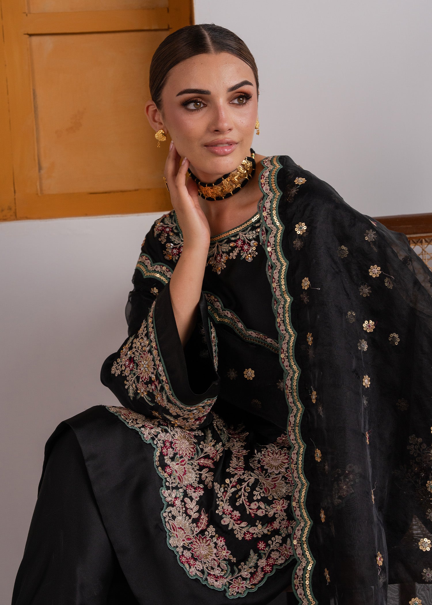 charmuse/shamooz Kurta Set in Black