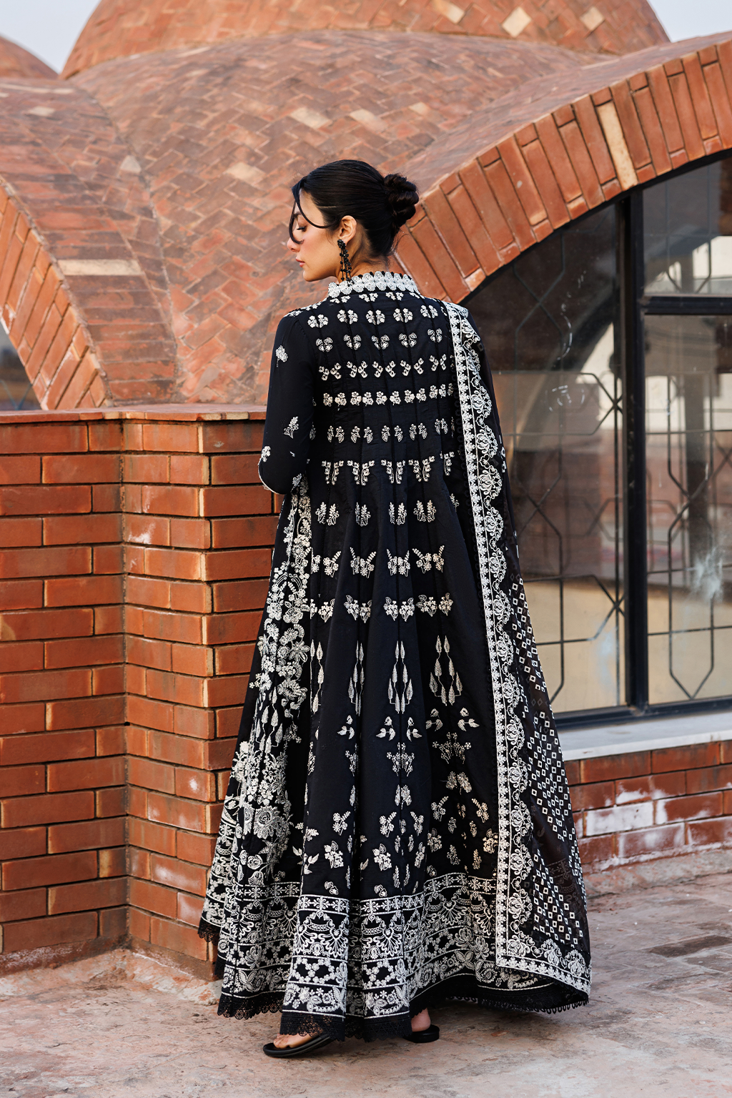 Mirabelle Festive Luxury Lawn – MIDNIGHT BLISS