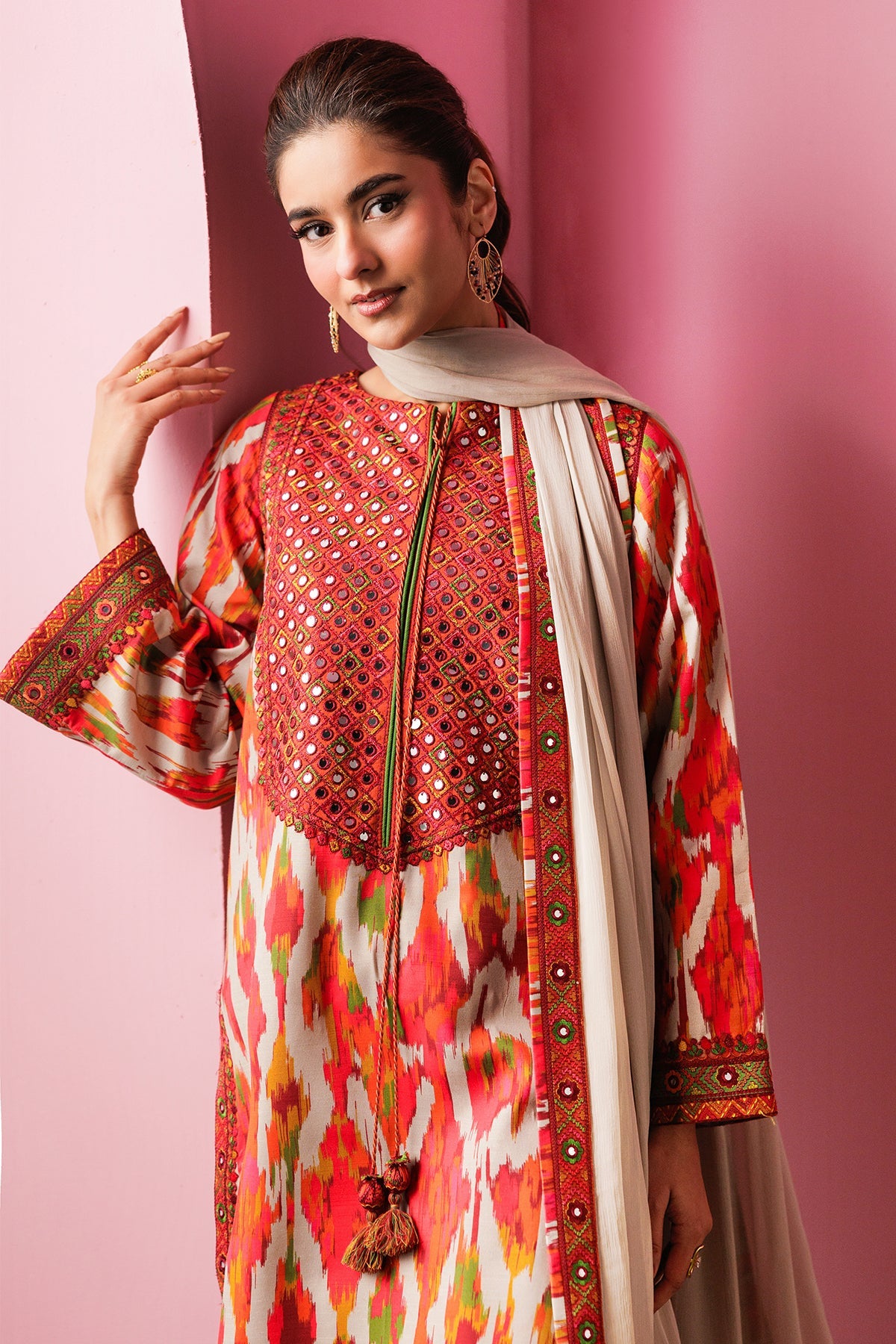 Rang-e-Bahar Lawn – CRB6-08