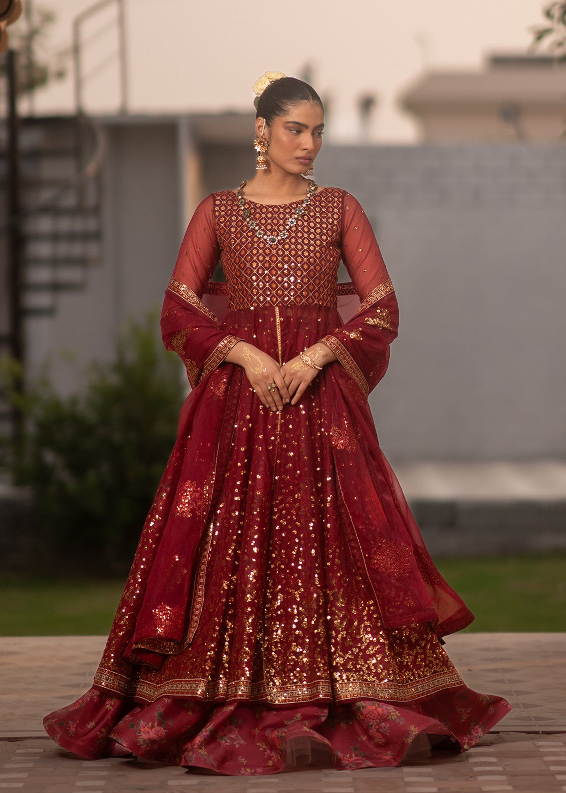 organza Pishwas in Red