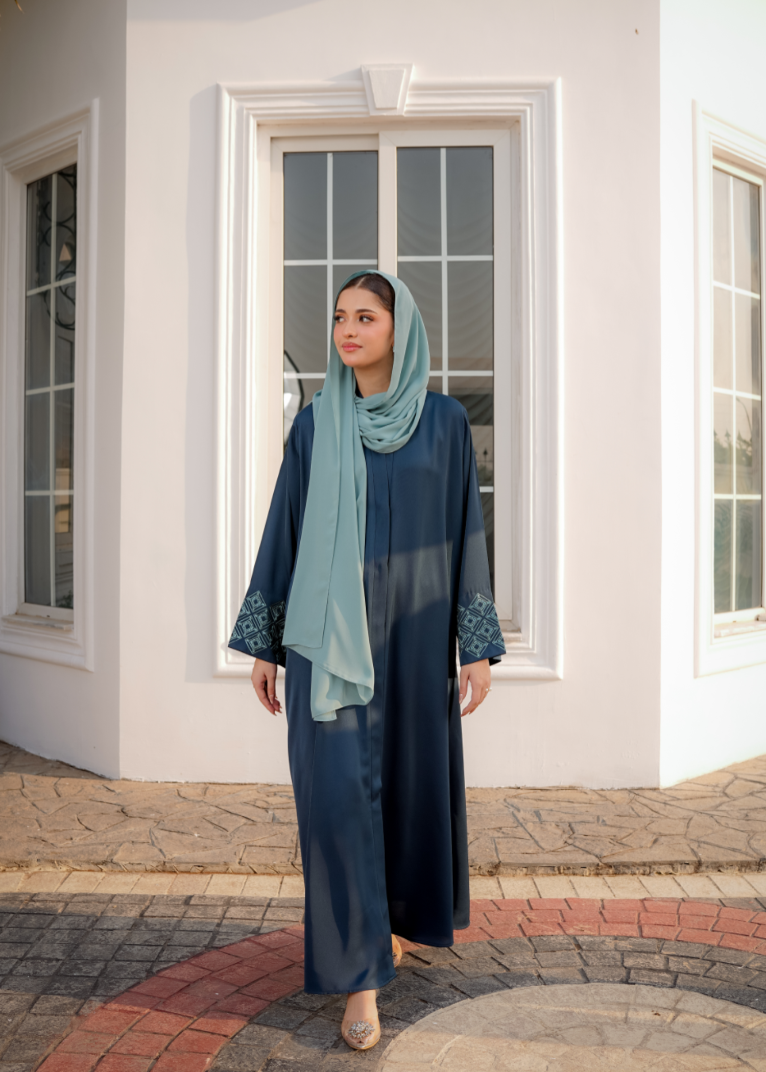 nidha Abaya in Emerald green