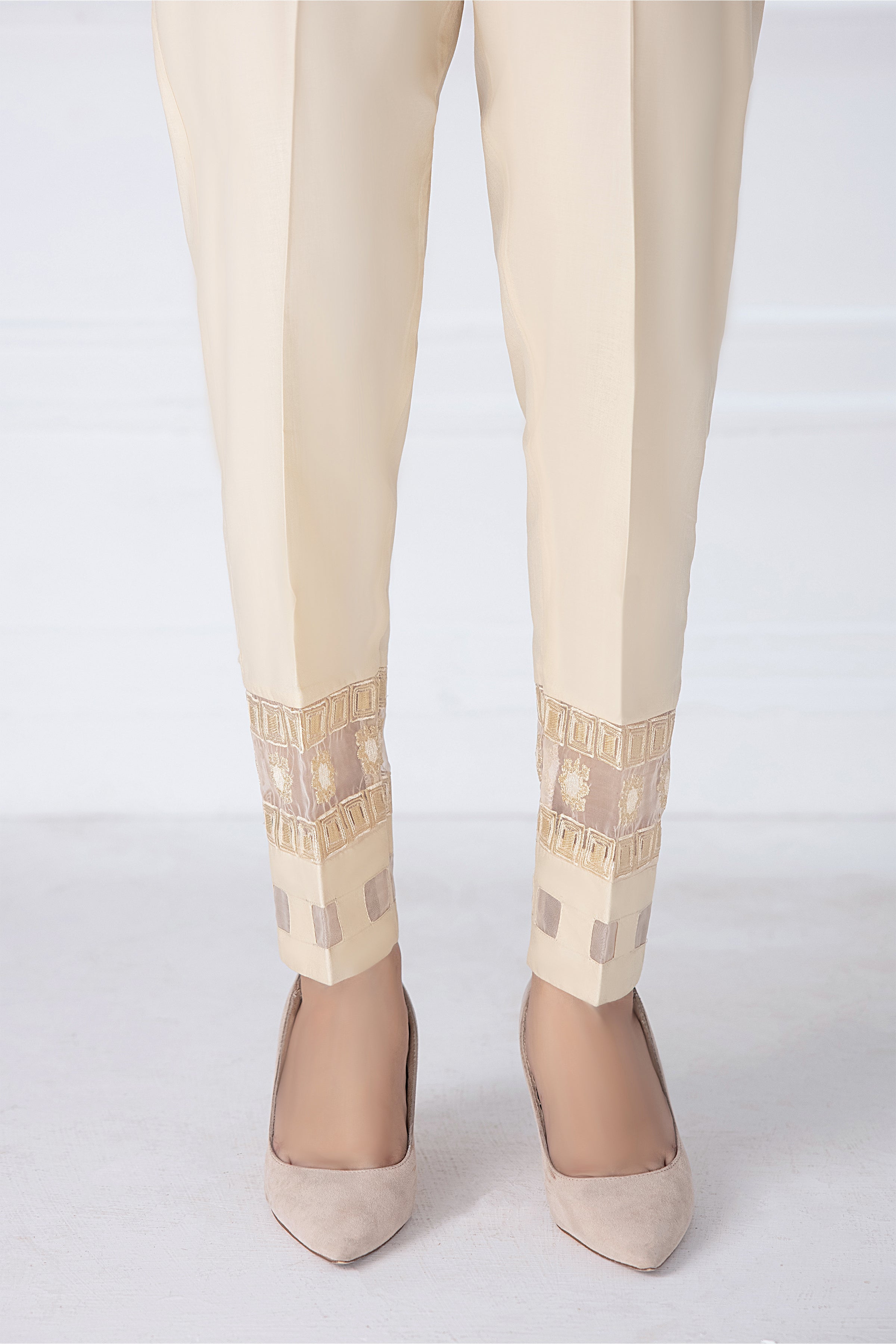 lawn Trousers in Off-white