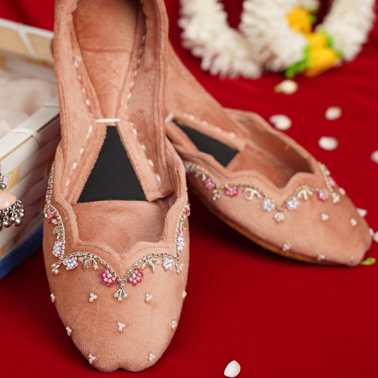 Khussa by - High Quality Women Khussa UQN8087