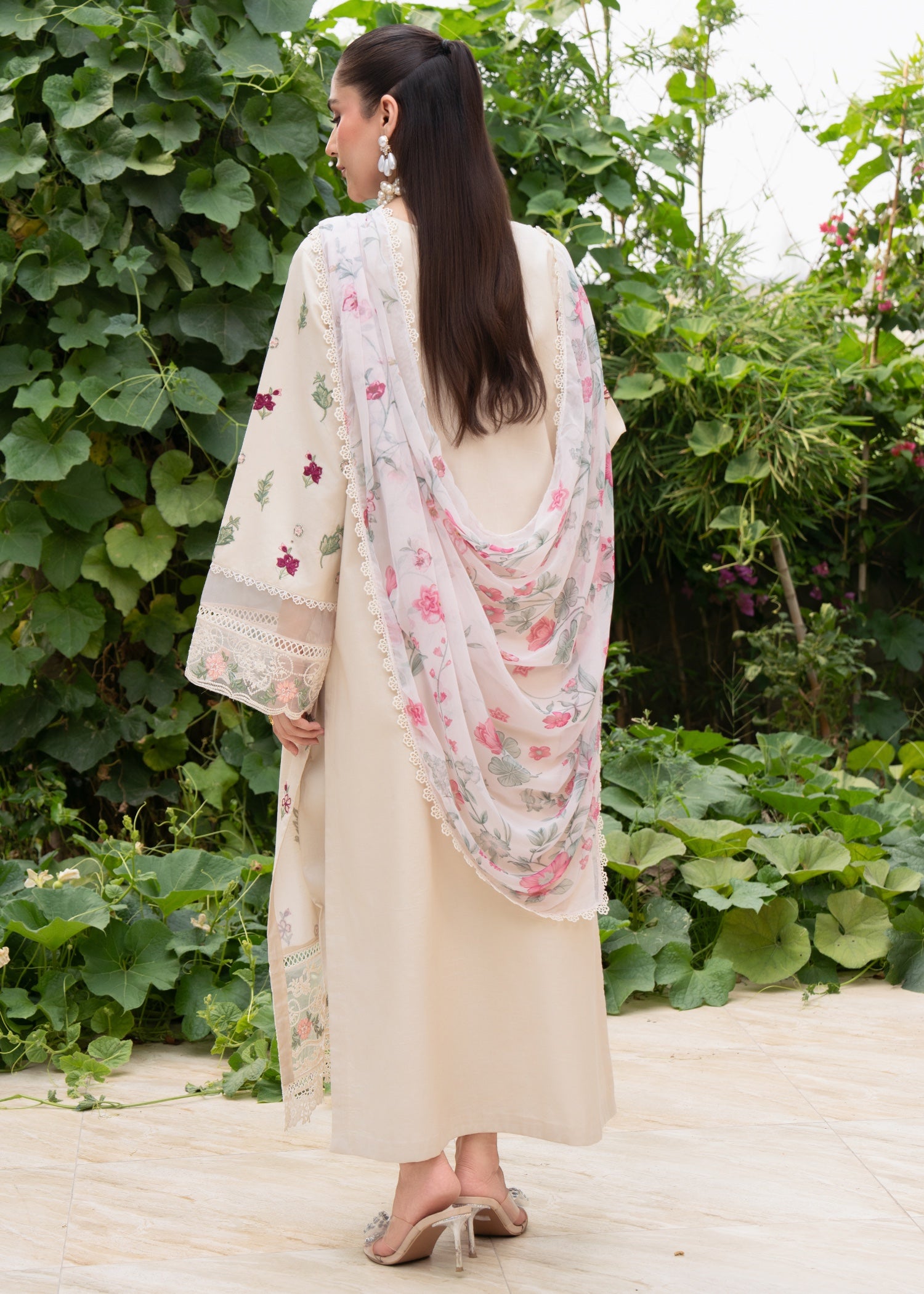 lawn Kurta Set in Antique white