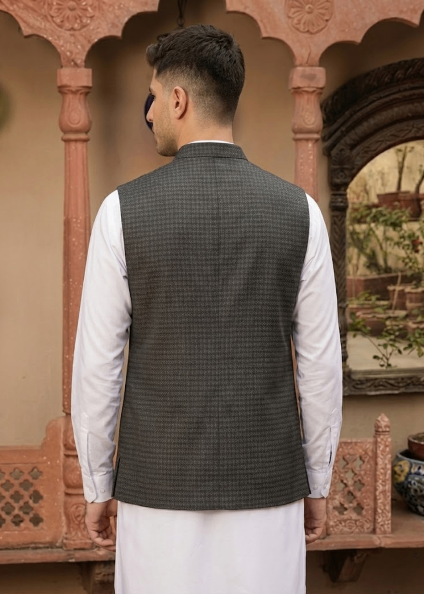yarn dyed Waistcoat in Brown