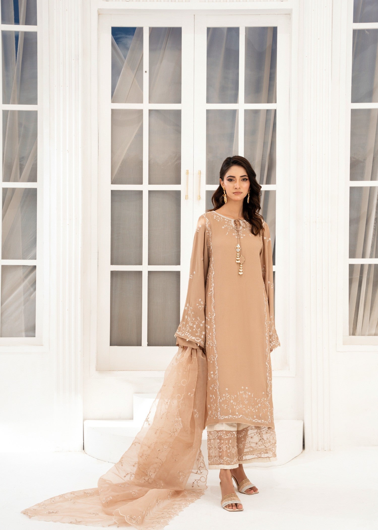 crepe Kurta Set in Mocha brown