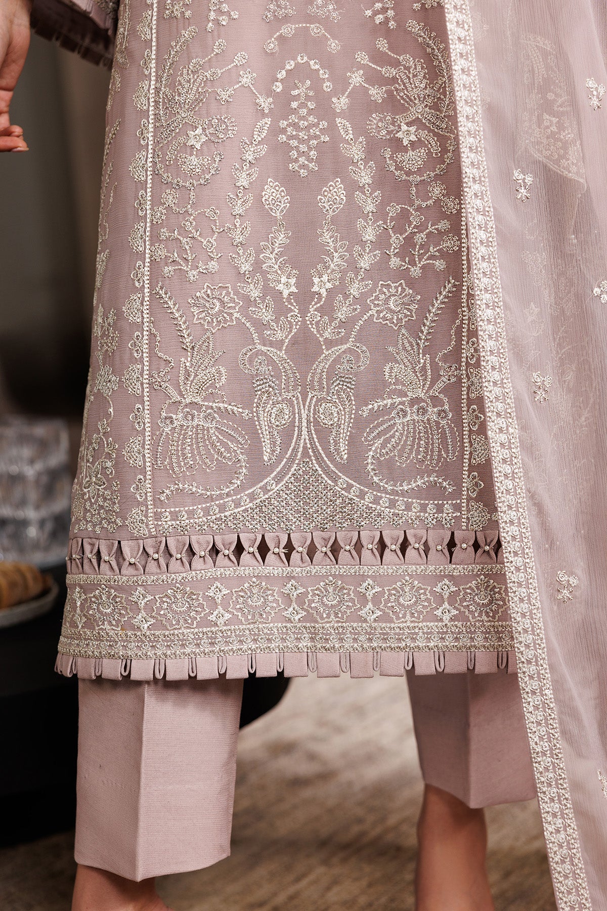 Zayrah Formals – Sunehri-08