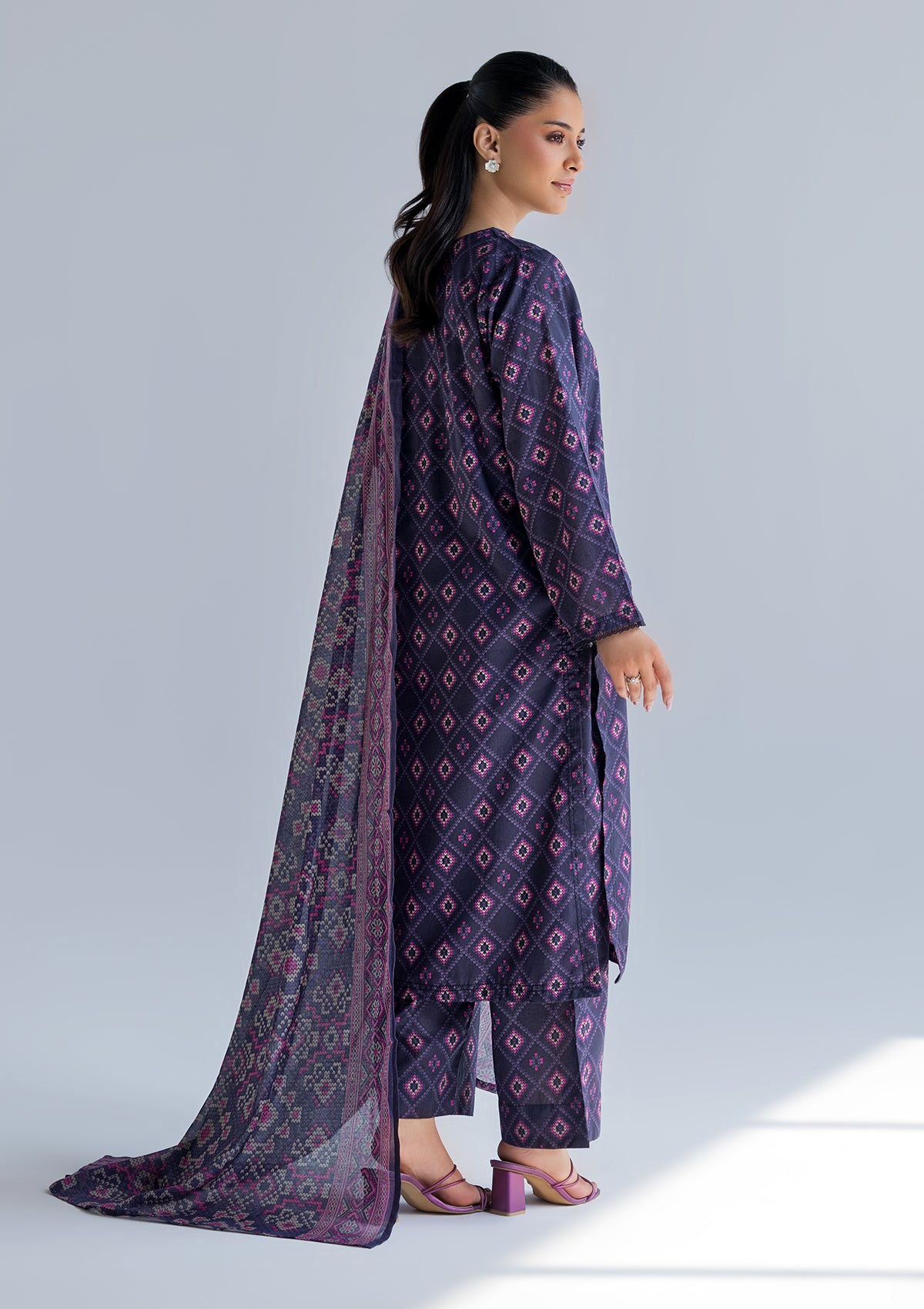 lawn Kurta Set in Purple heart