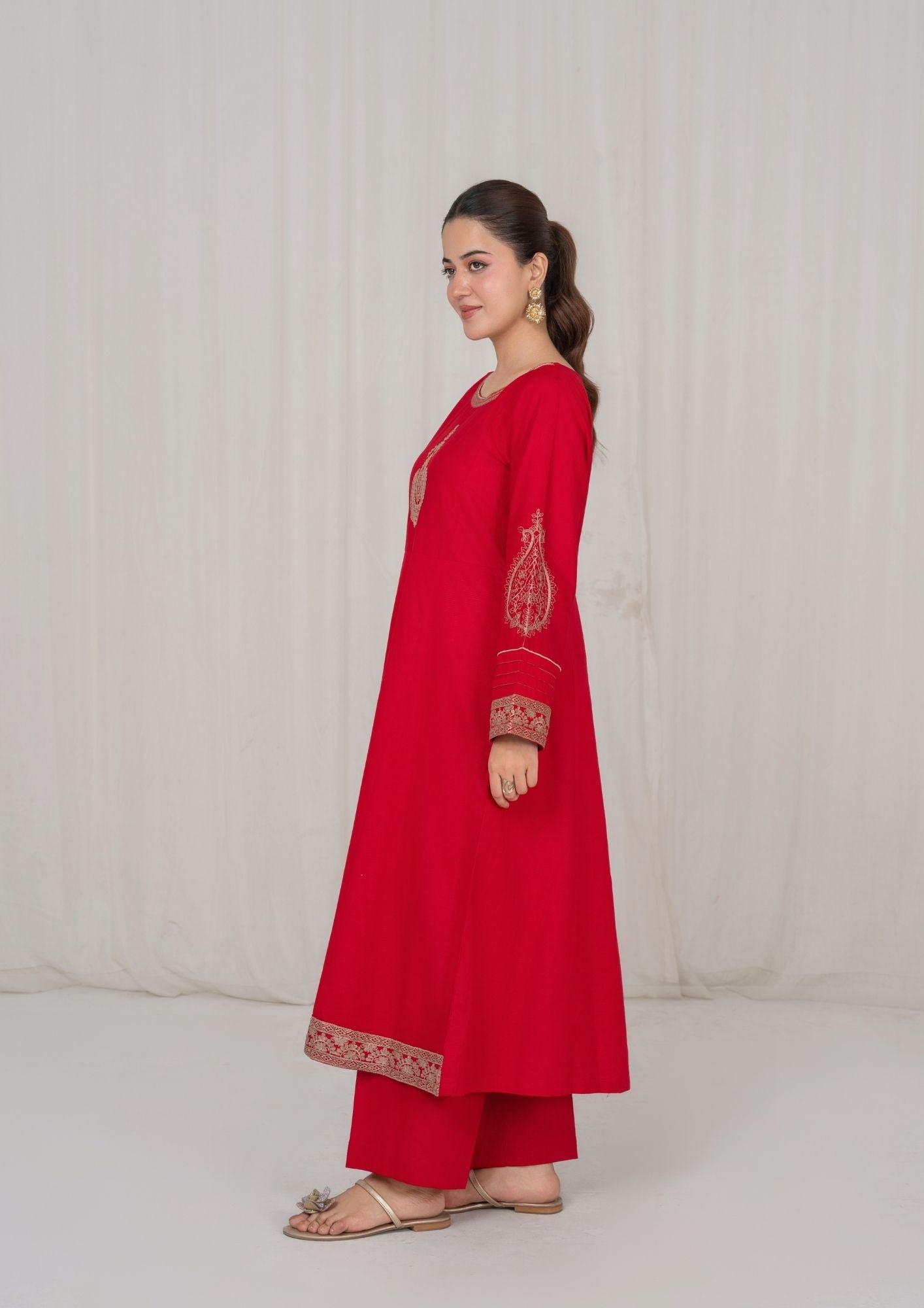 lawn Pishwas in Red