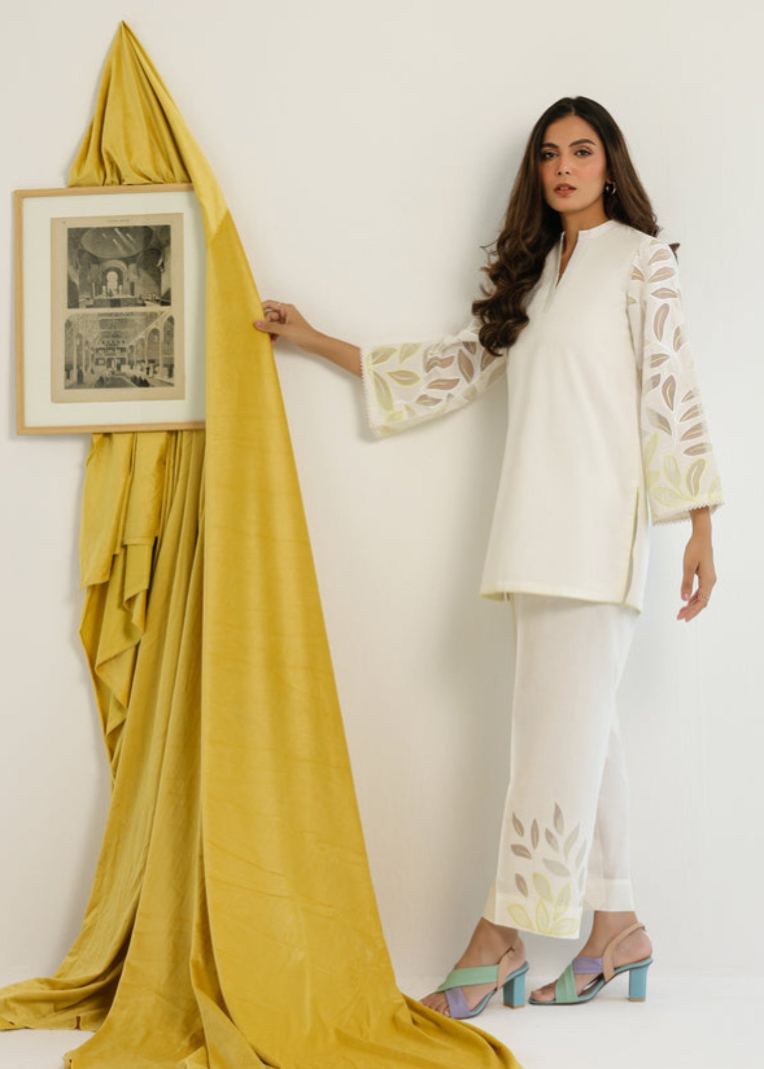 cambric Kurta Set in Off-white