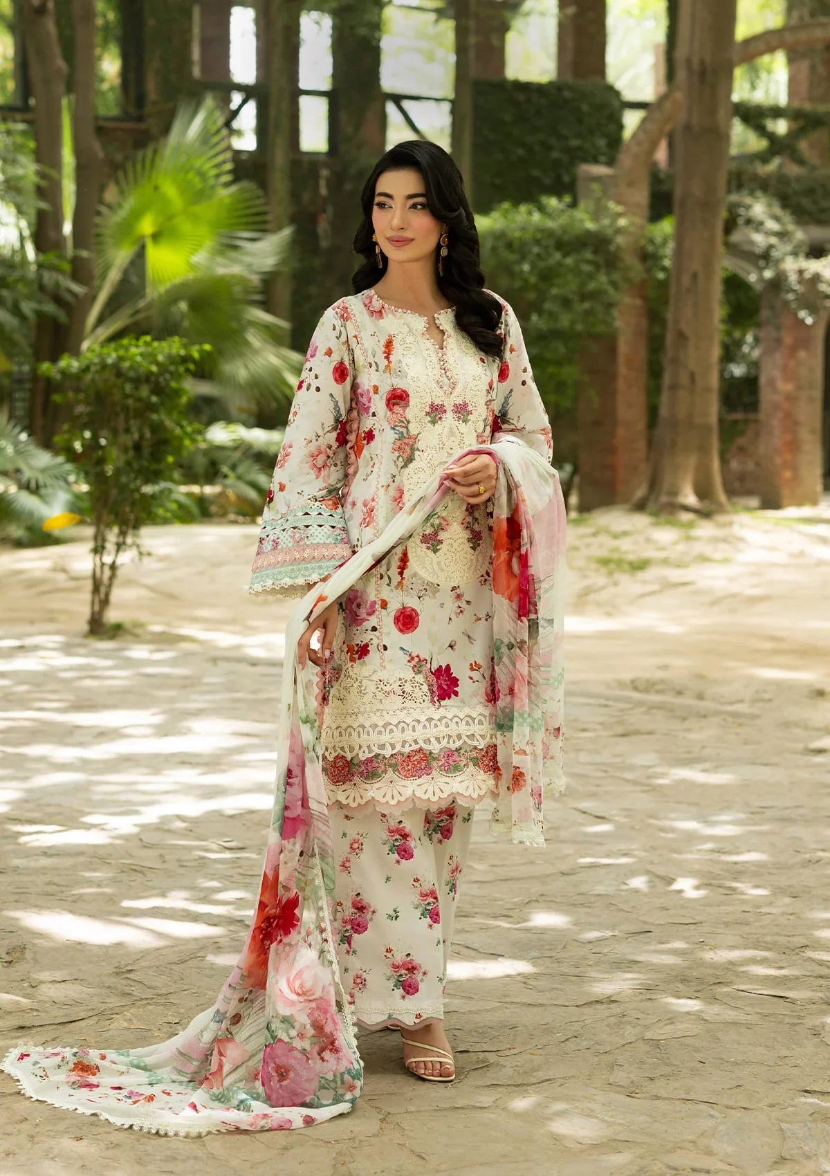 Signature Lawn Edit – 4a Claire