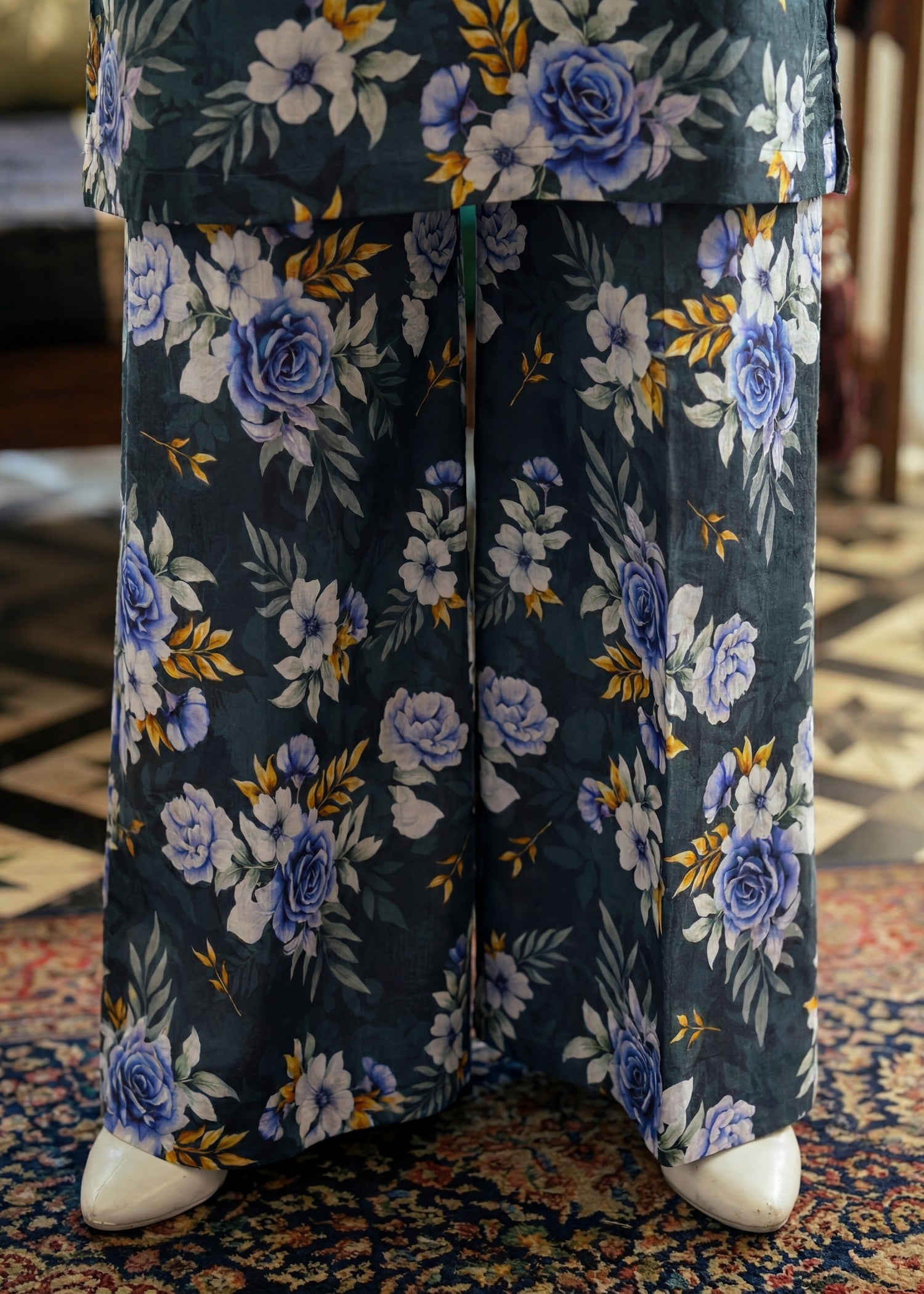 textured lawn Kurta Set in Dark grey