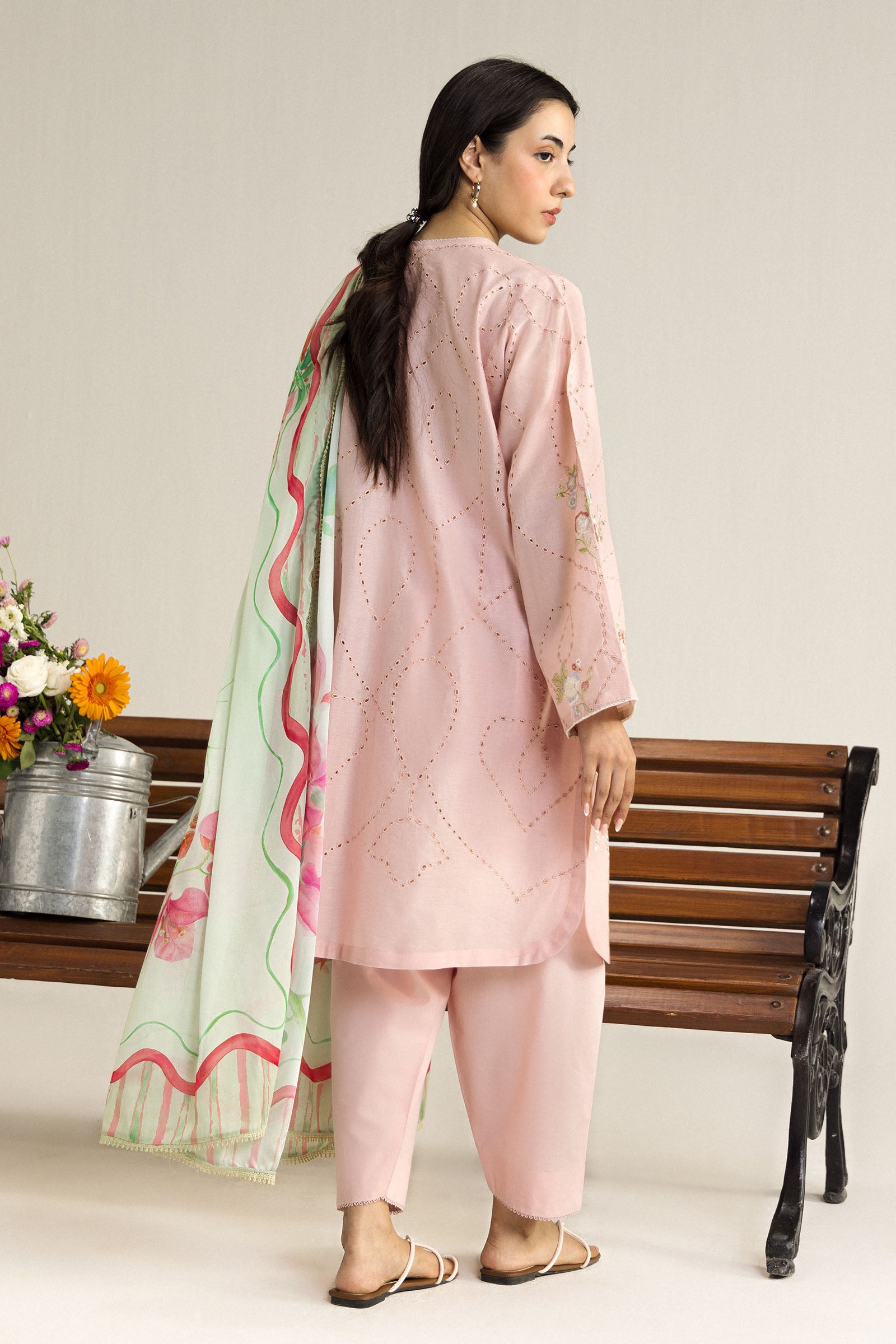 Coco Lawn Edit II – Lune-2B