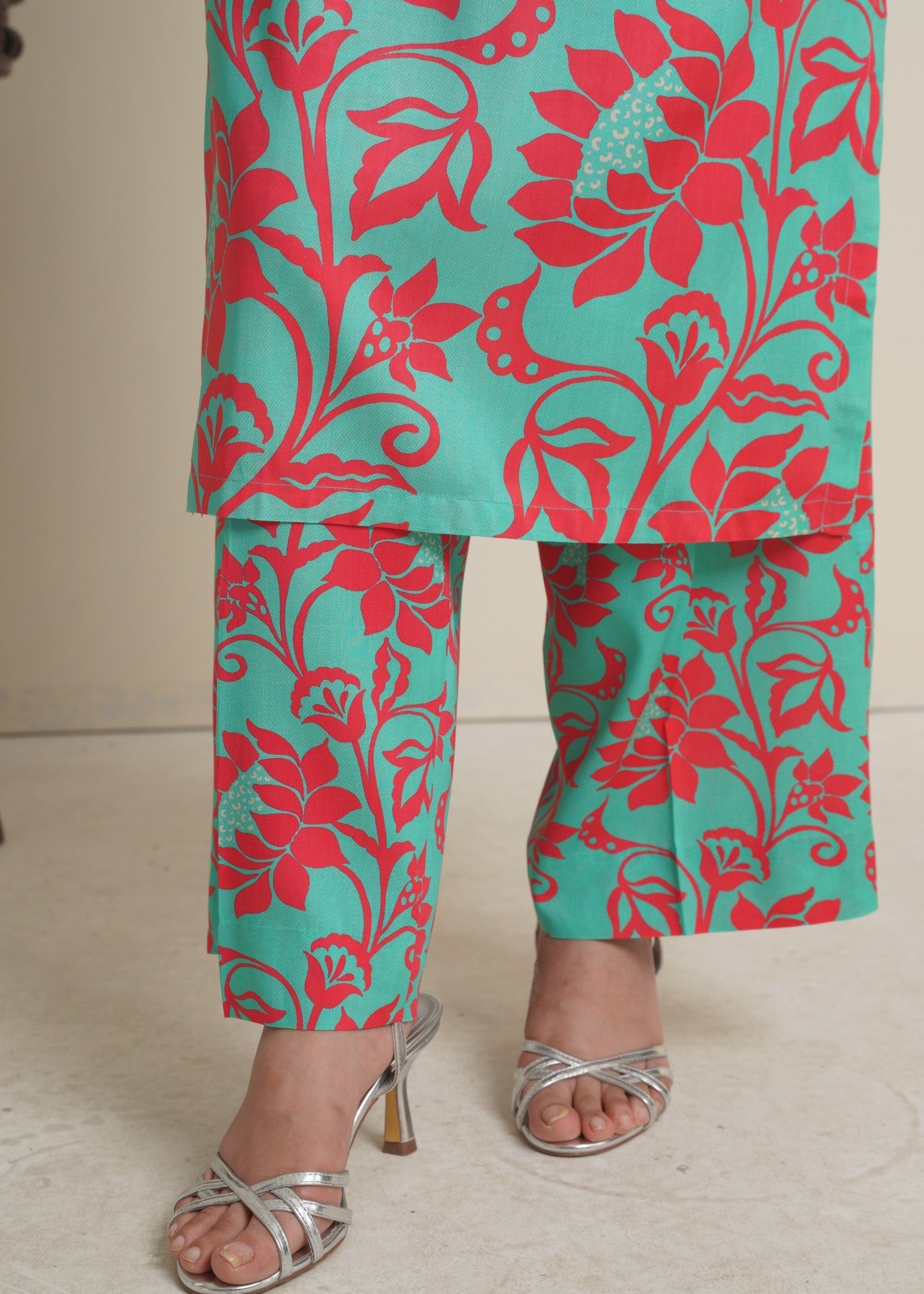 linen Unstitched in Dark cyan