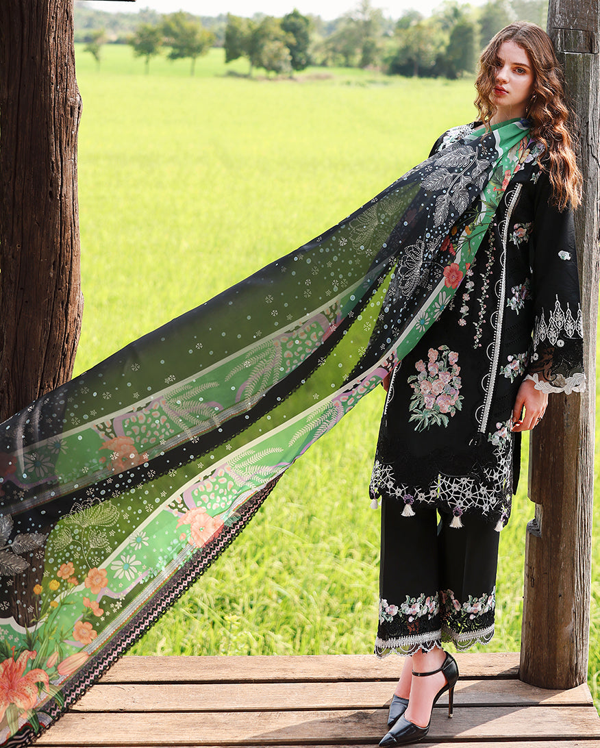 Secret Garden Lawn – Nightshade Bloom