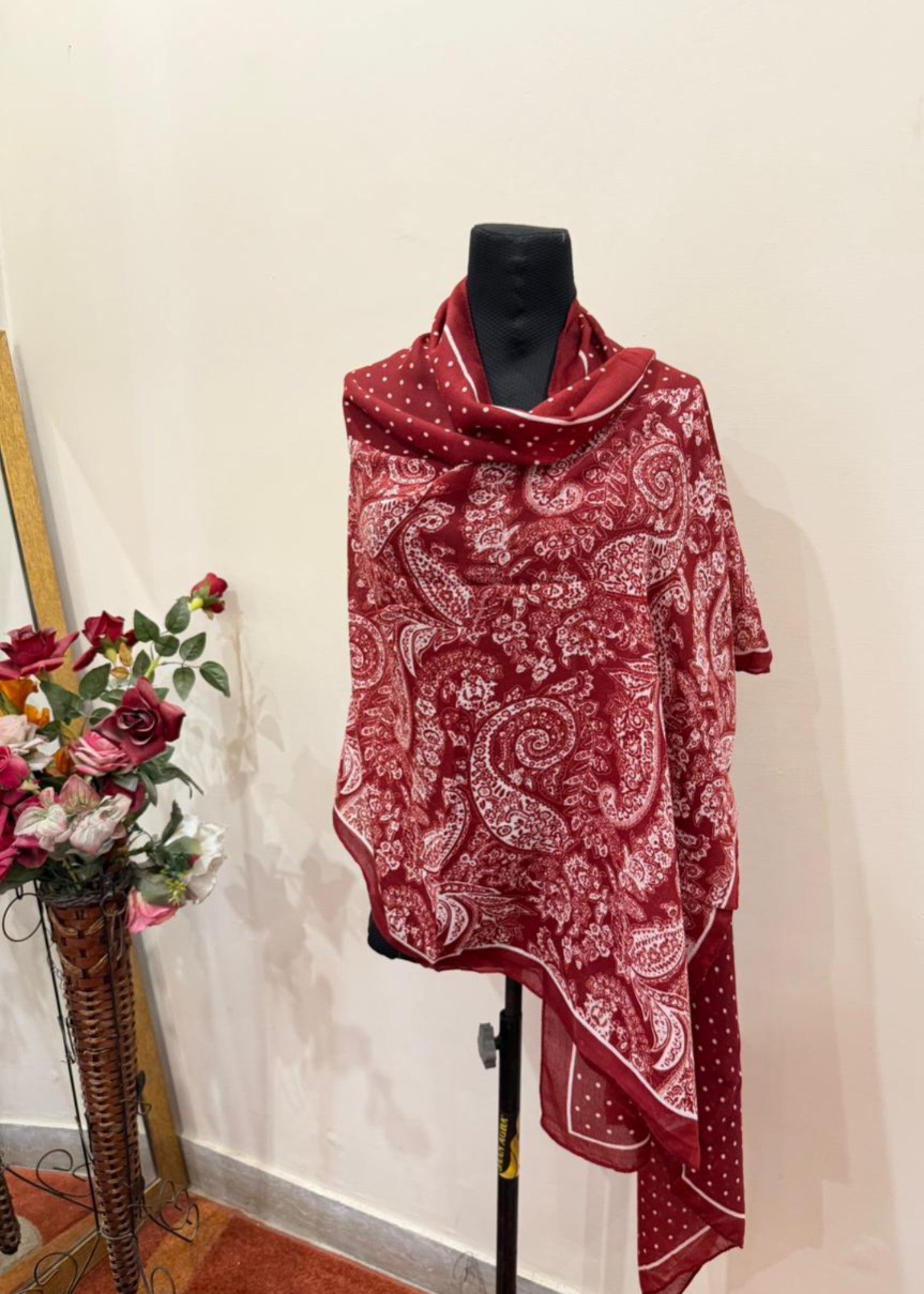 viscose Hijab in Crimson