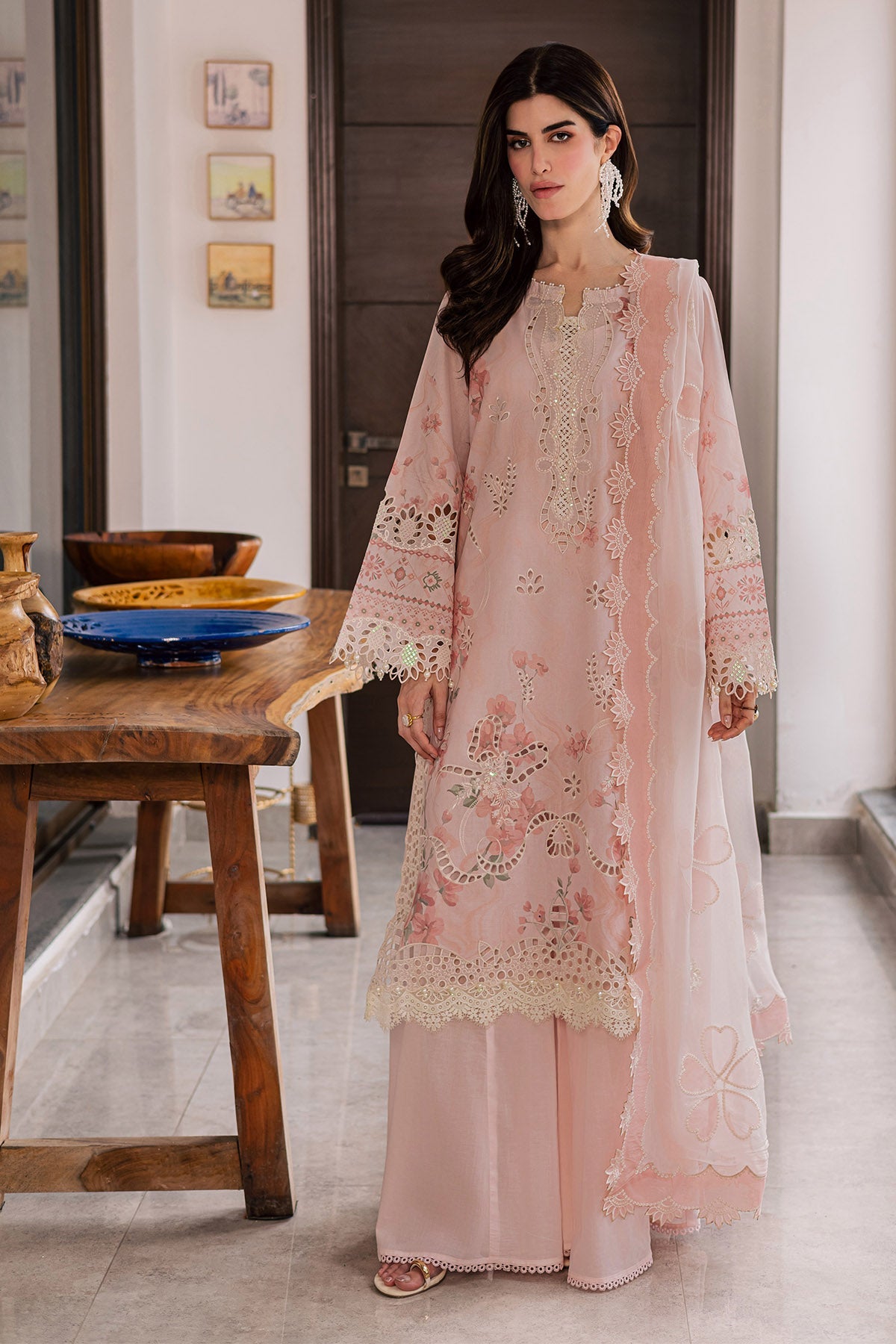 Lily May Lawn – NE-261