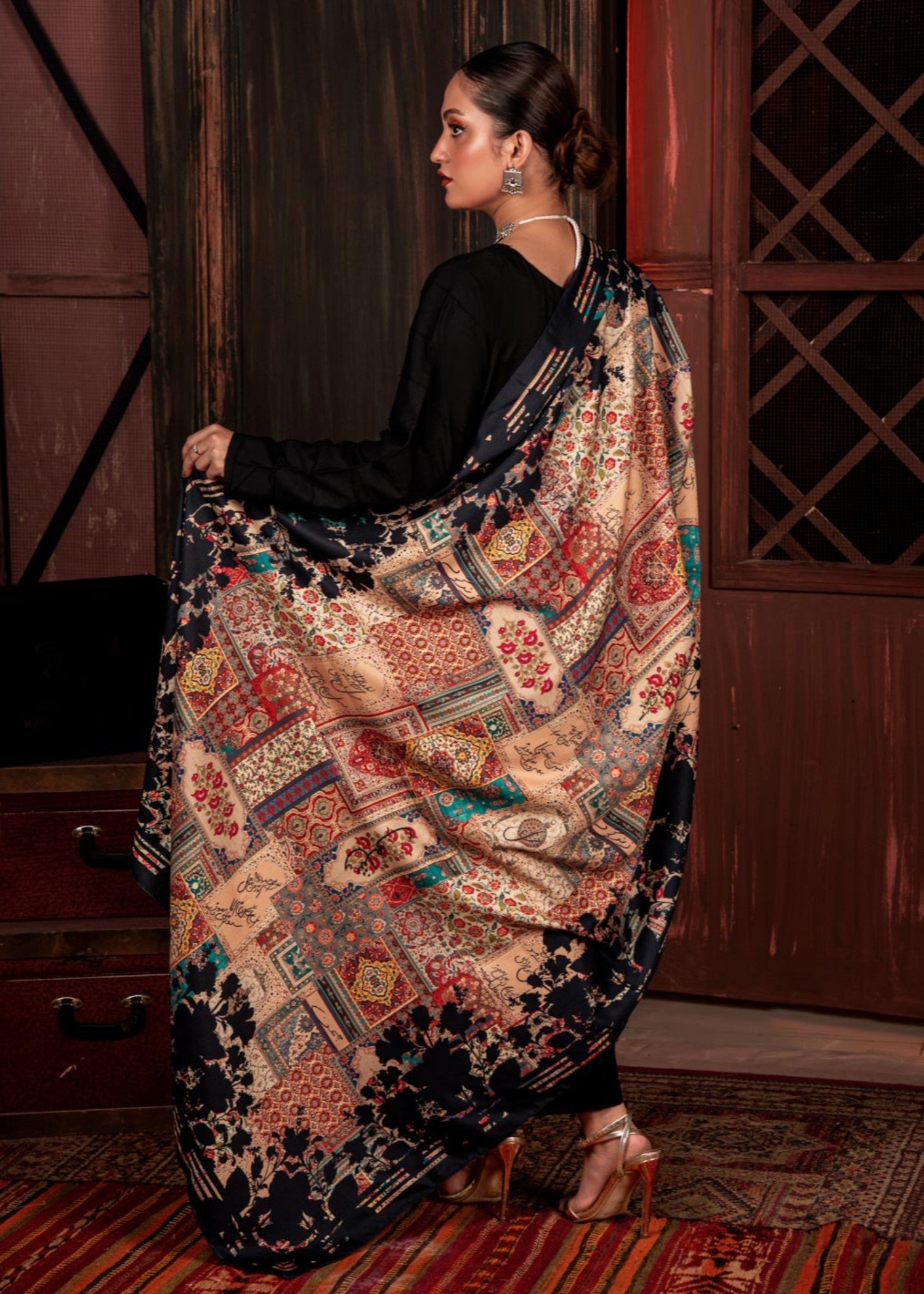 Dupatta in Multi Color by - Trendy Women Dupatta APE1778