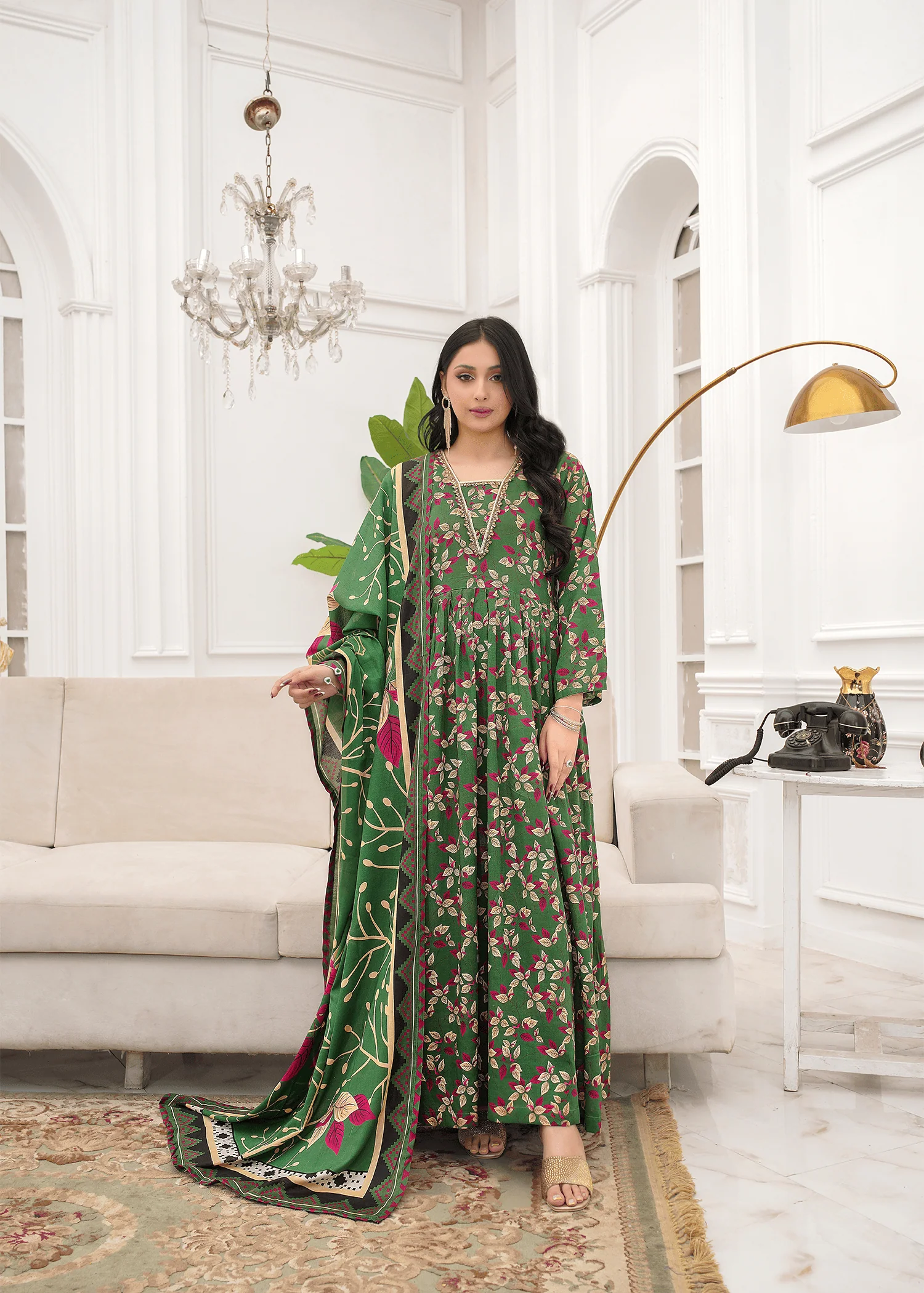 lawn Pishwas in Green