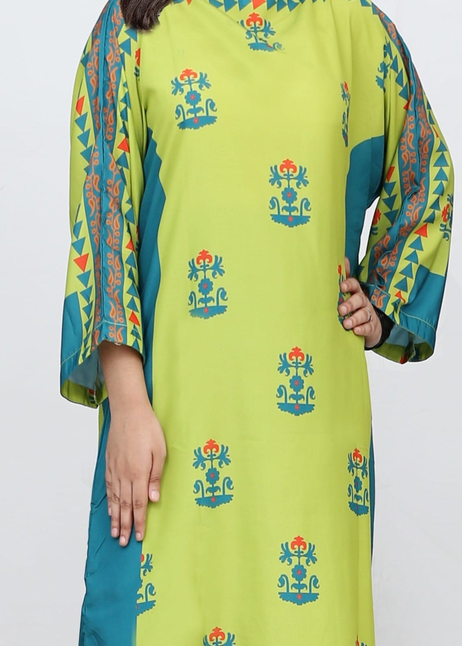 crepe silk Kurta Set in Yellow green