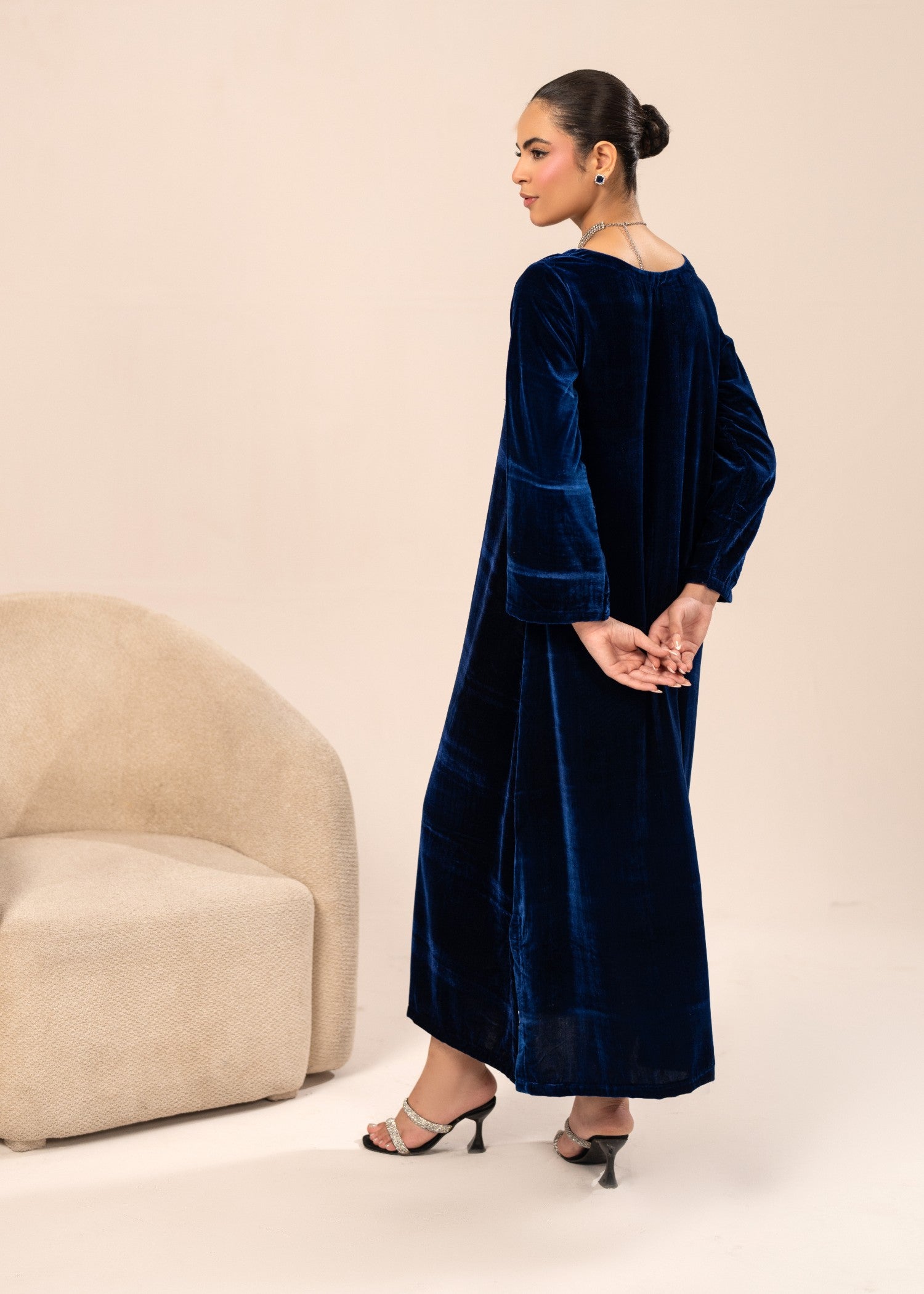 velvet Kaftan in Royal blue