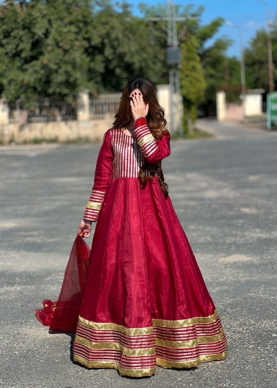 satin silk Maxi in Maroon