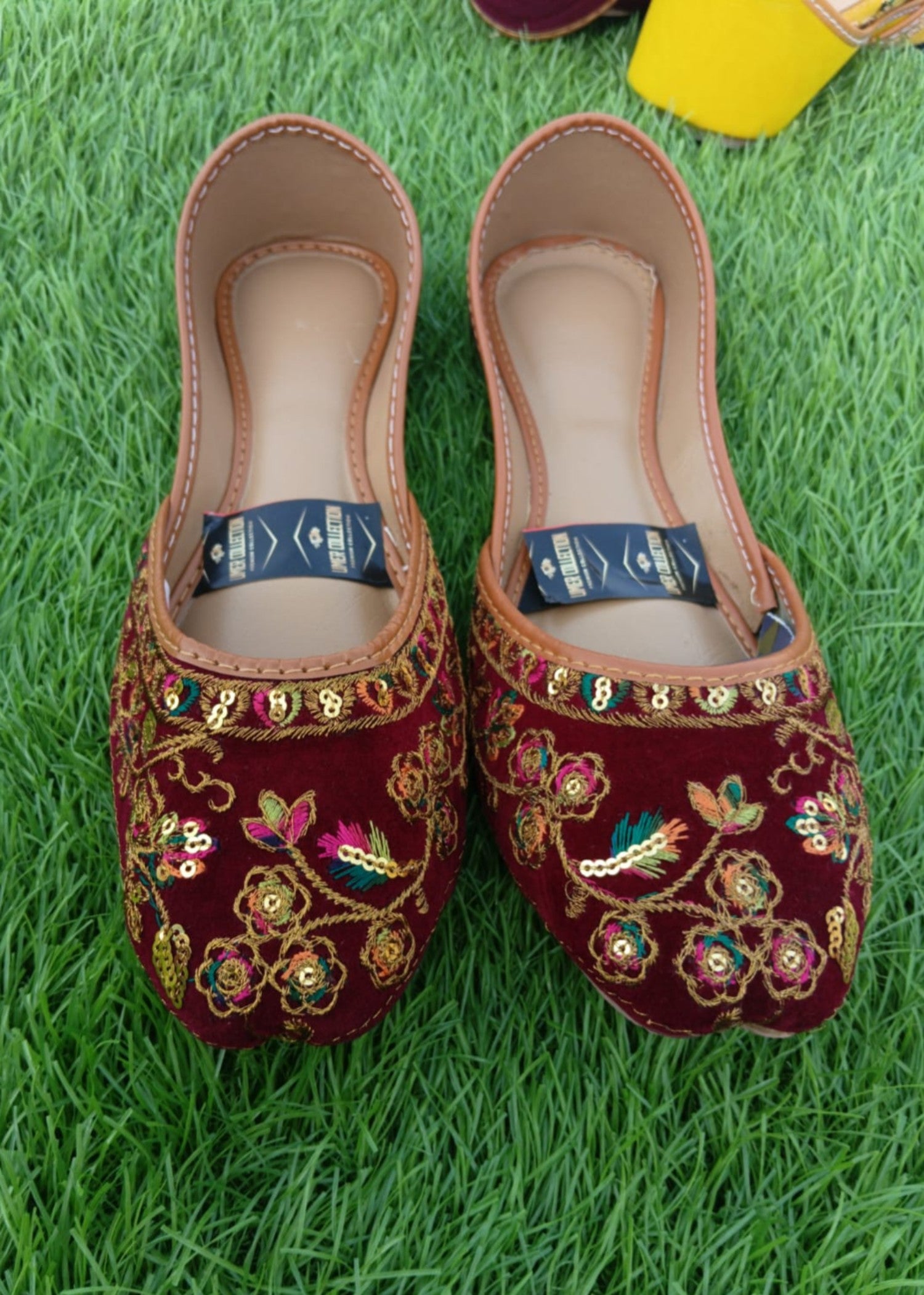 Khussa in Maroon by - High Quality Women Khussa JJE8991