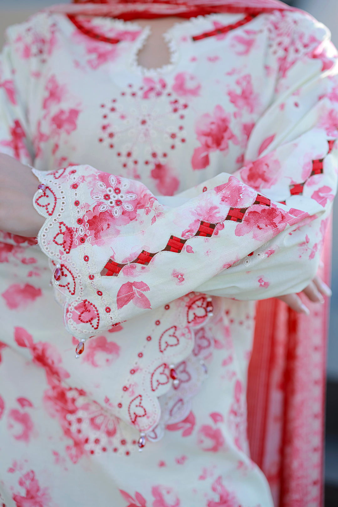 Chikankari Lawn – Z-4068