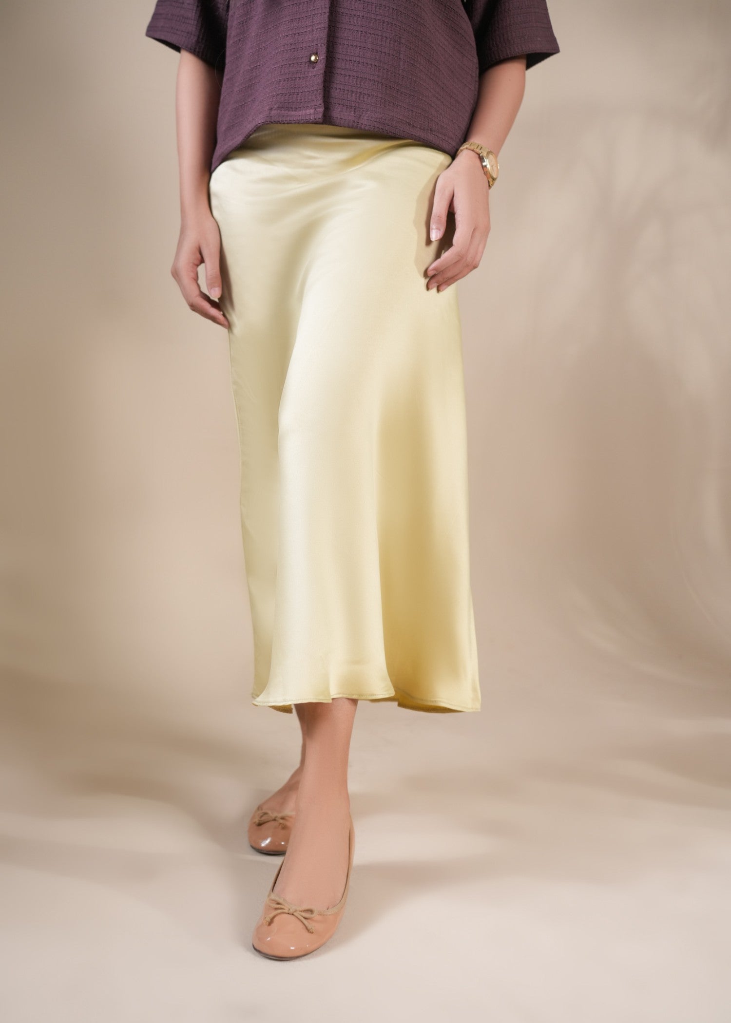 satin silk Skirt in Beige