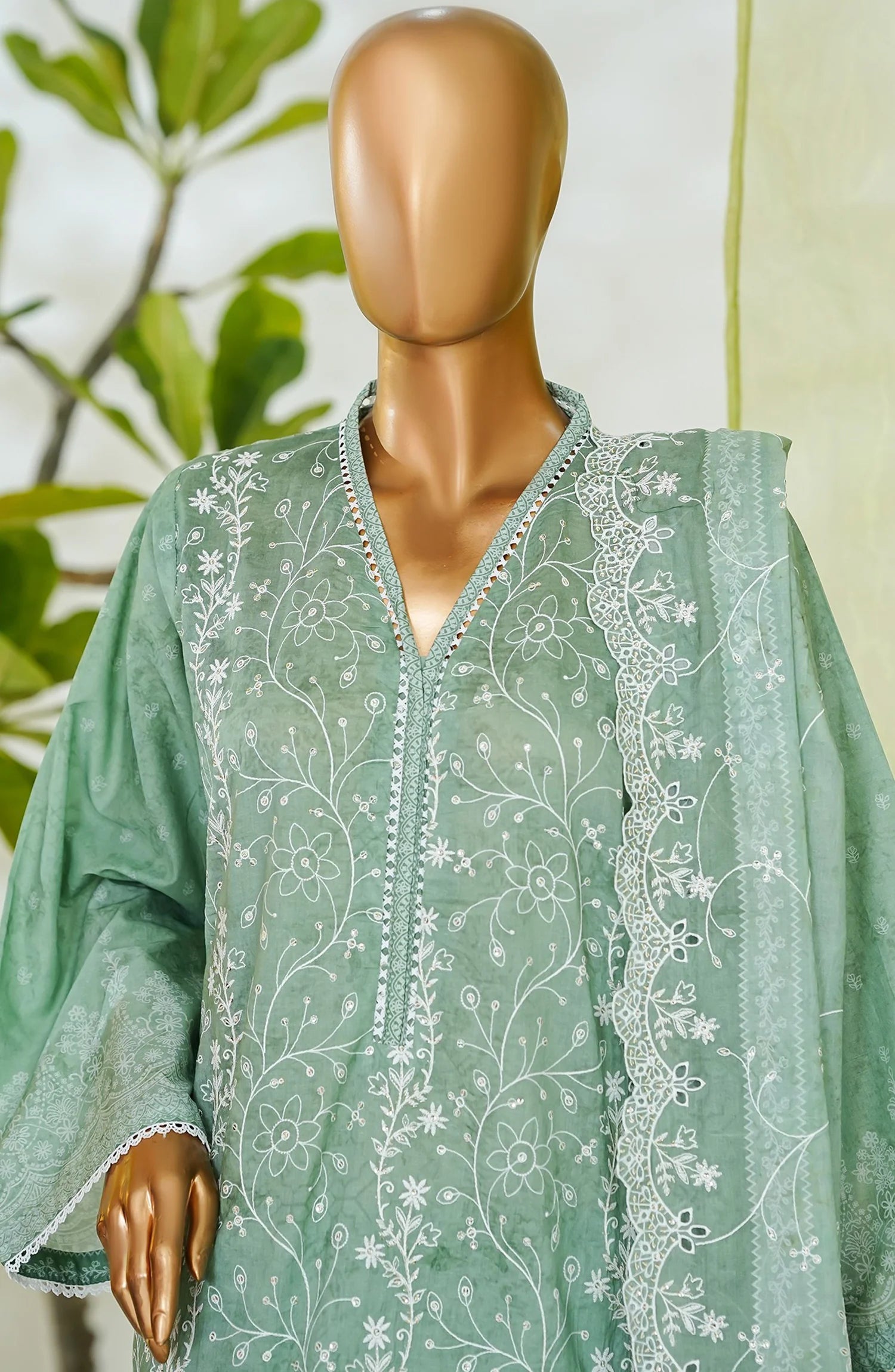 RTW White & White Embroidered Lawn – 16