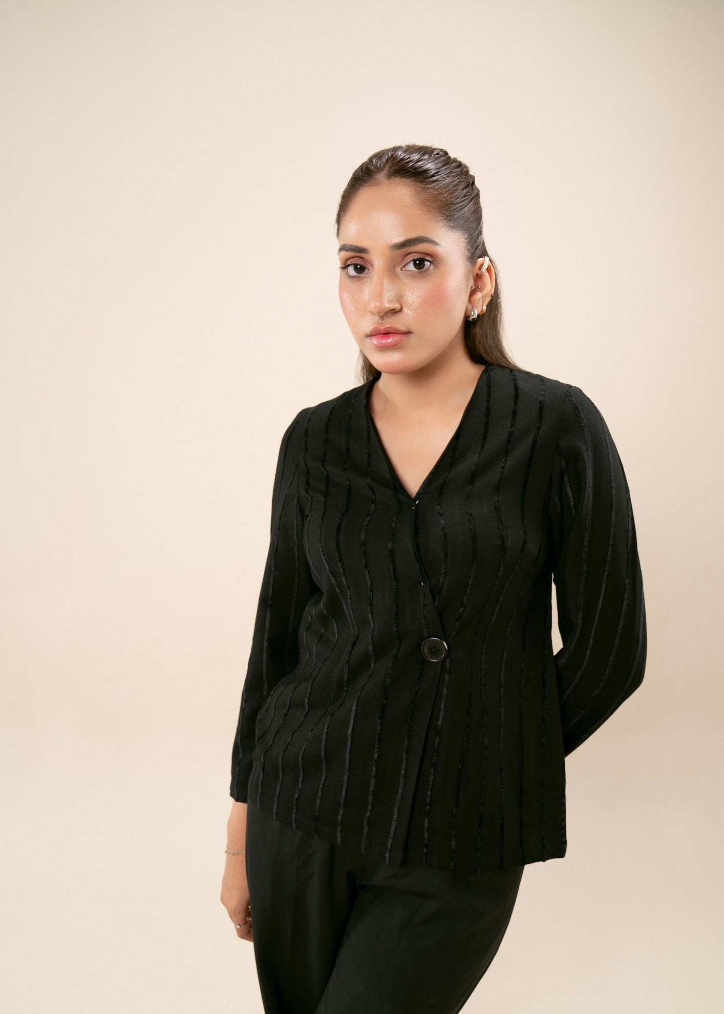 crepe Top in Black
