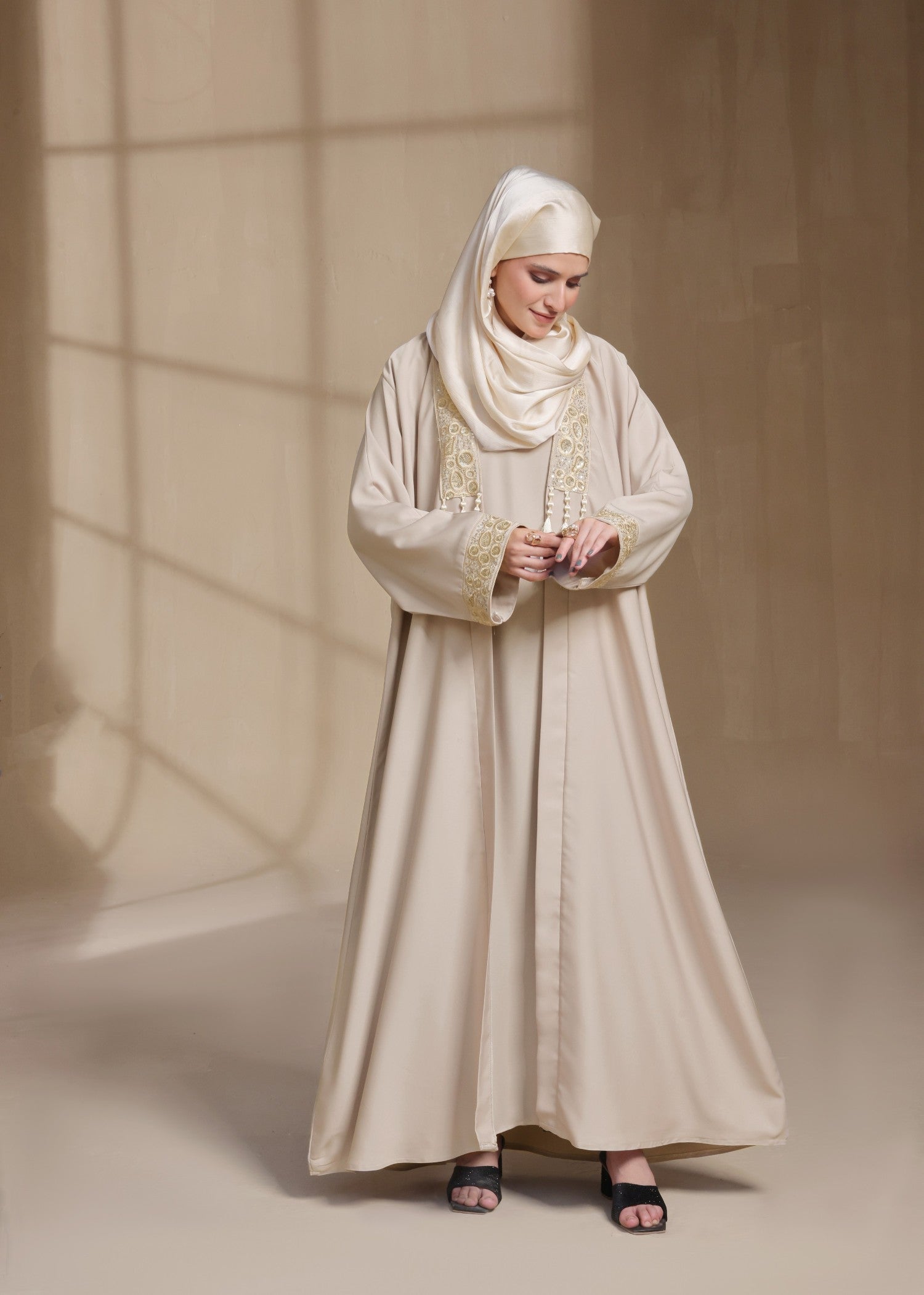 nidha Abaya in Cream