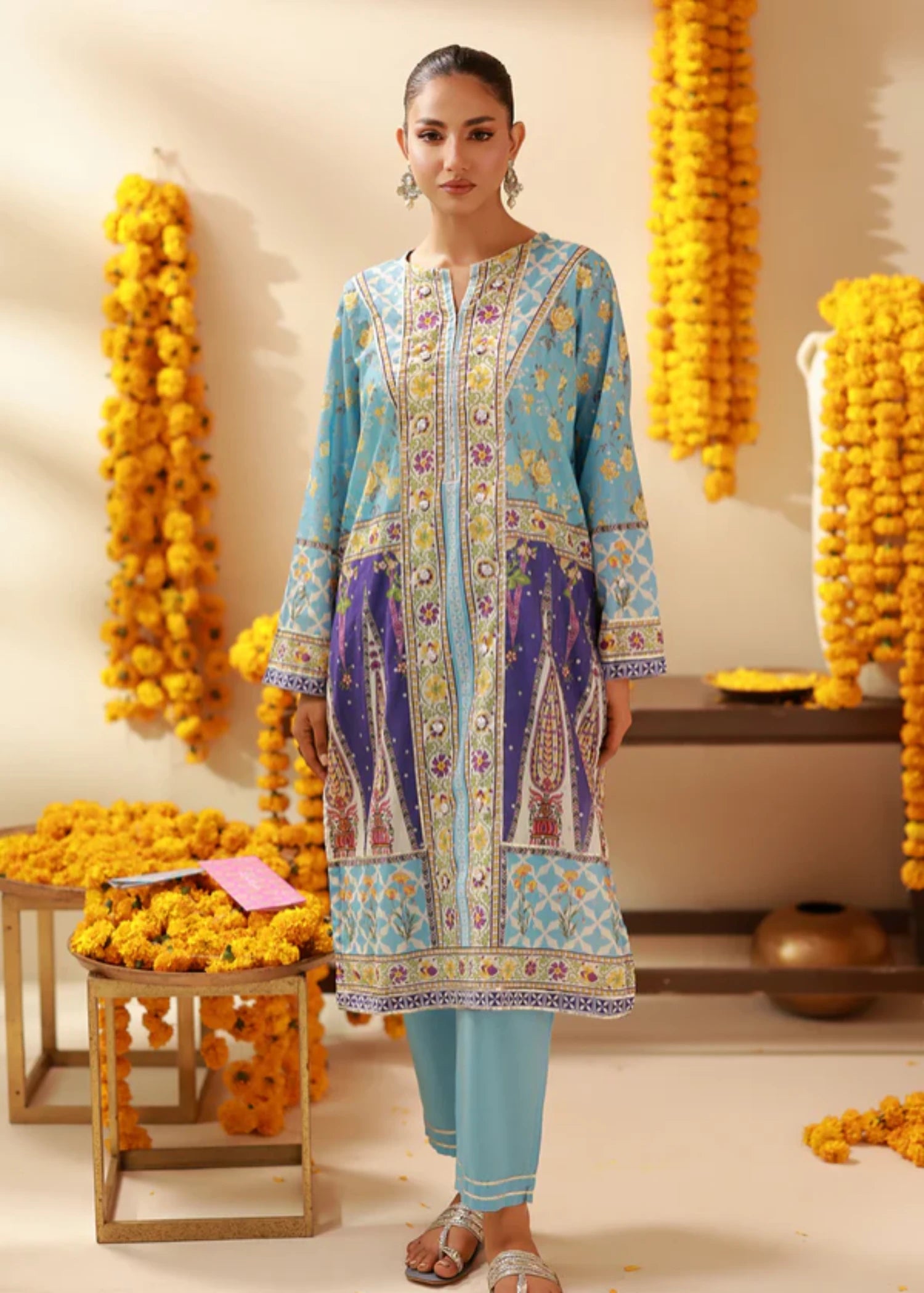 lawn Kurta Set in Light blue