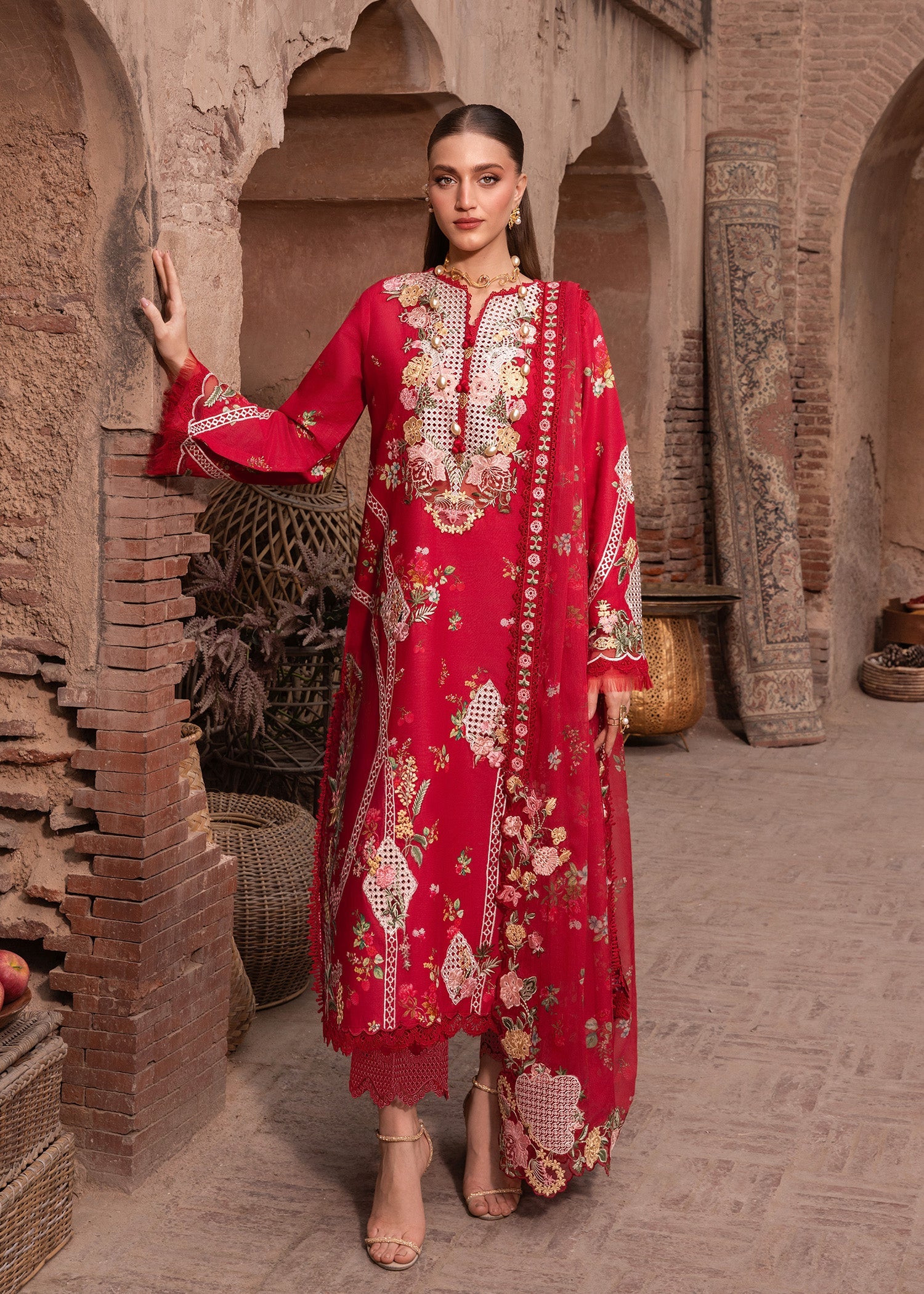 Breeze Festive Luxury Lawn – ROSE-6-A
