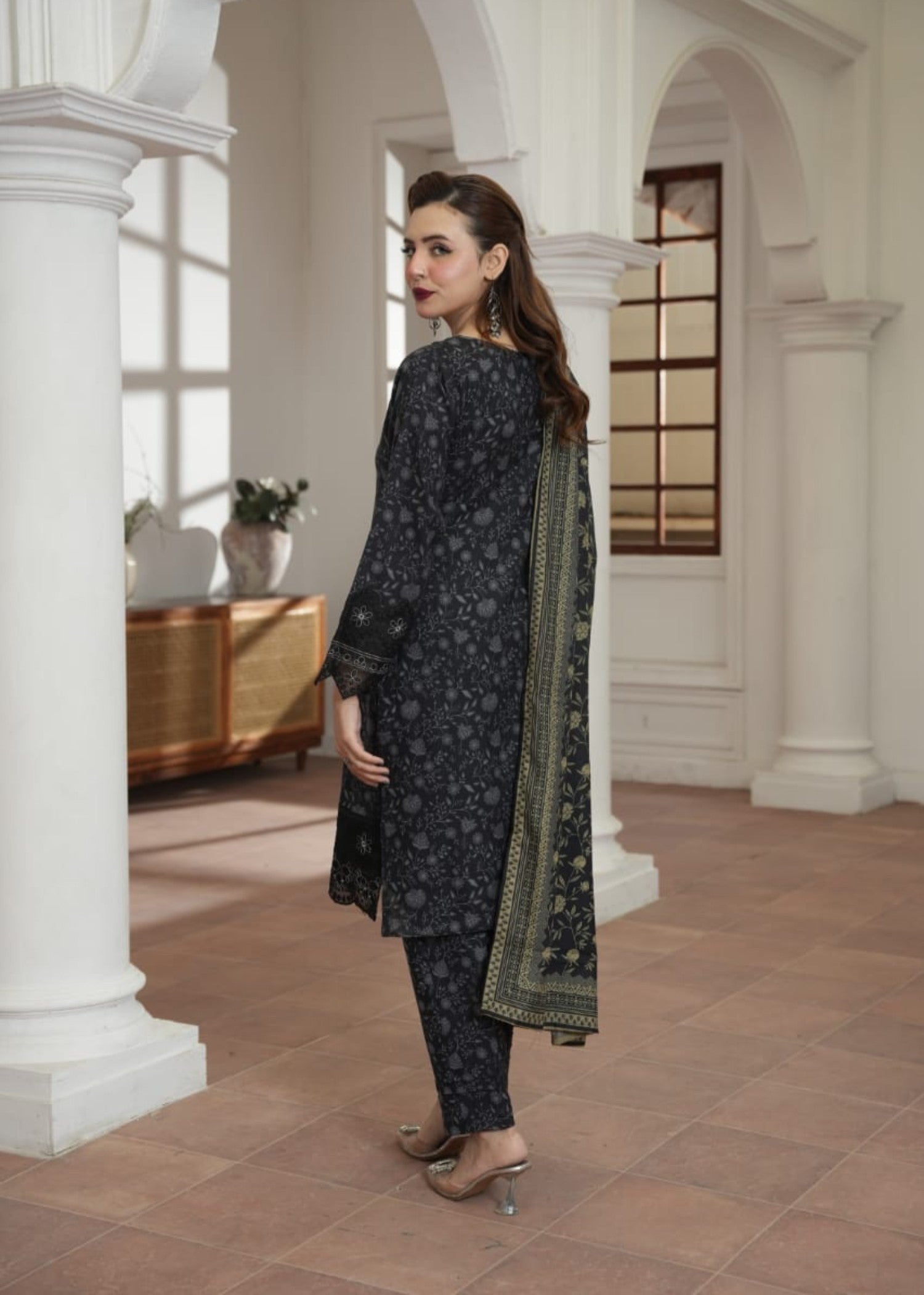 dhanak Kurta Set in Grey
