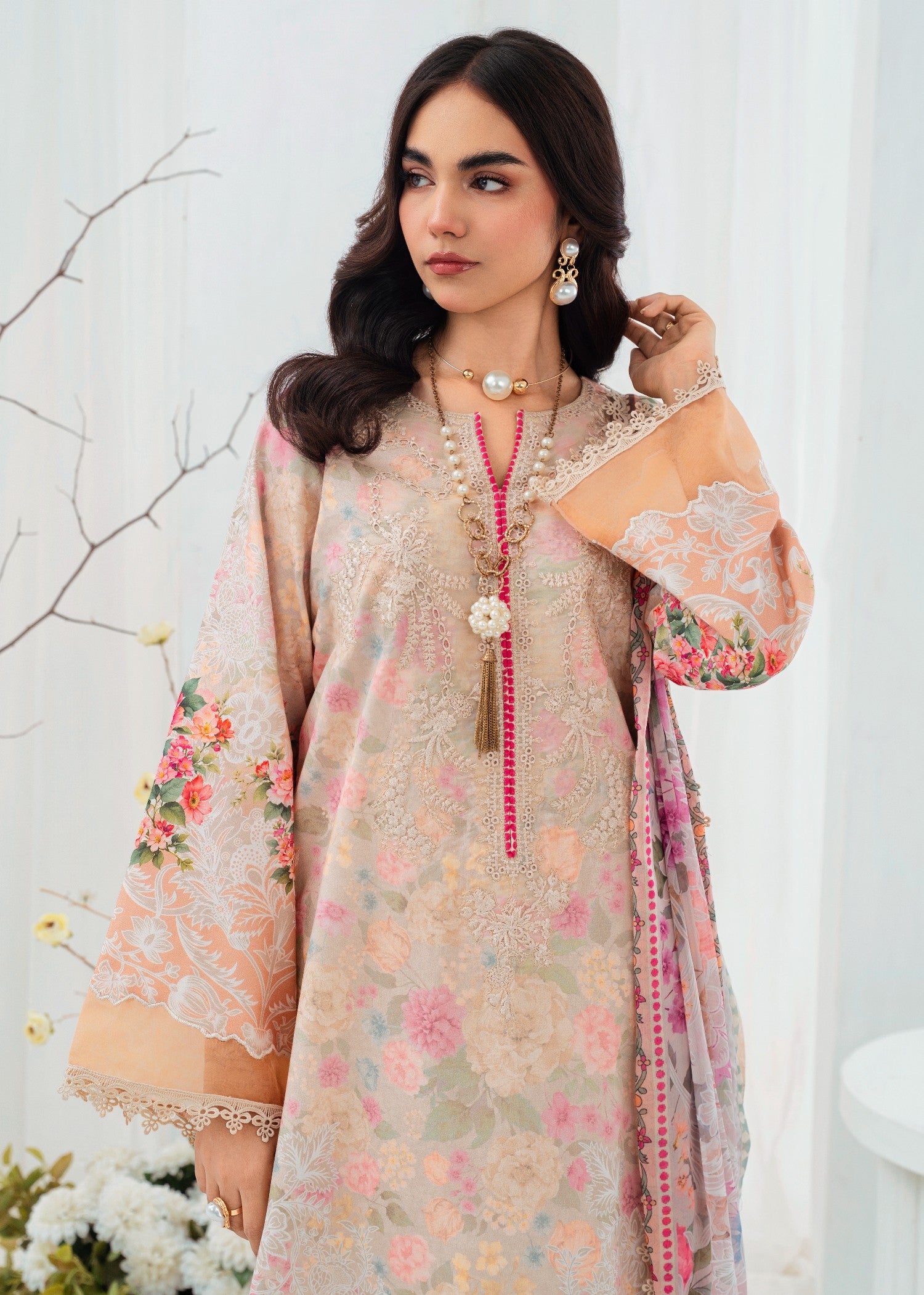 lawn Kurta Set in Light pink
