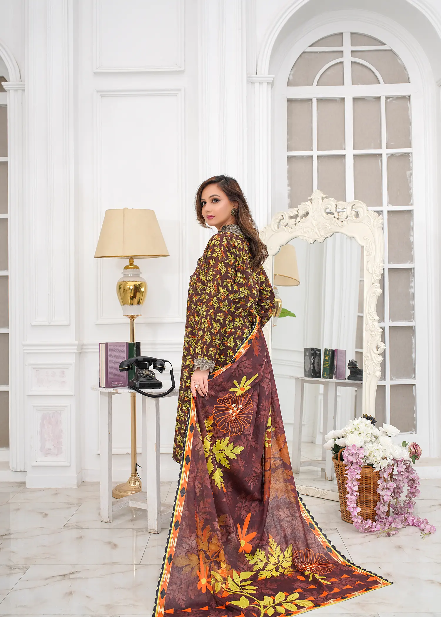 lawn Kurta Set in Cinnamon brown