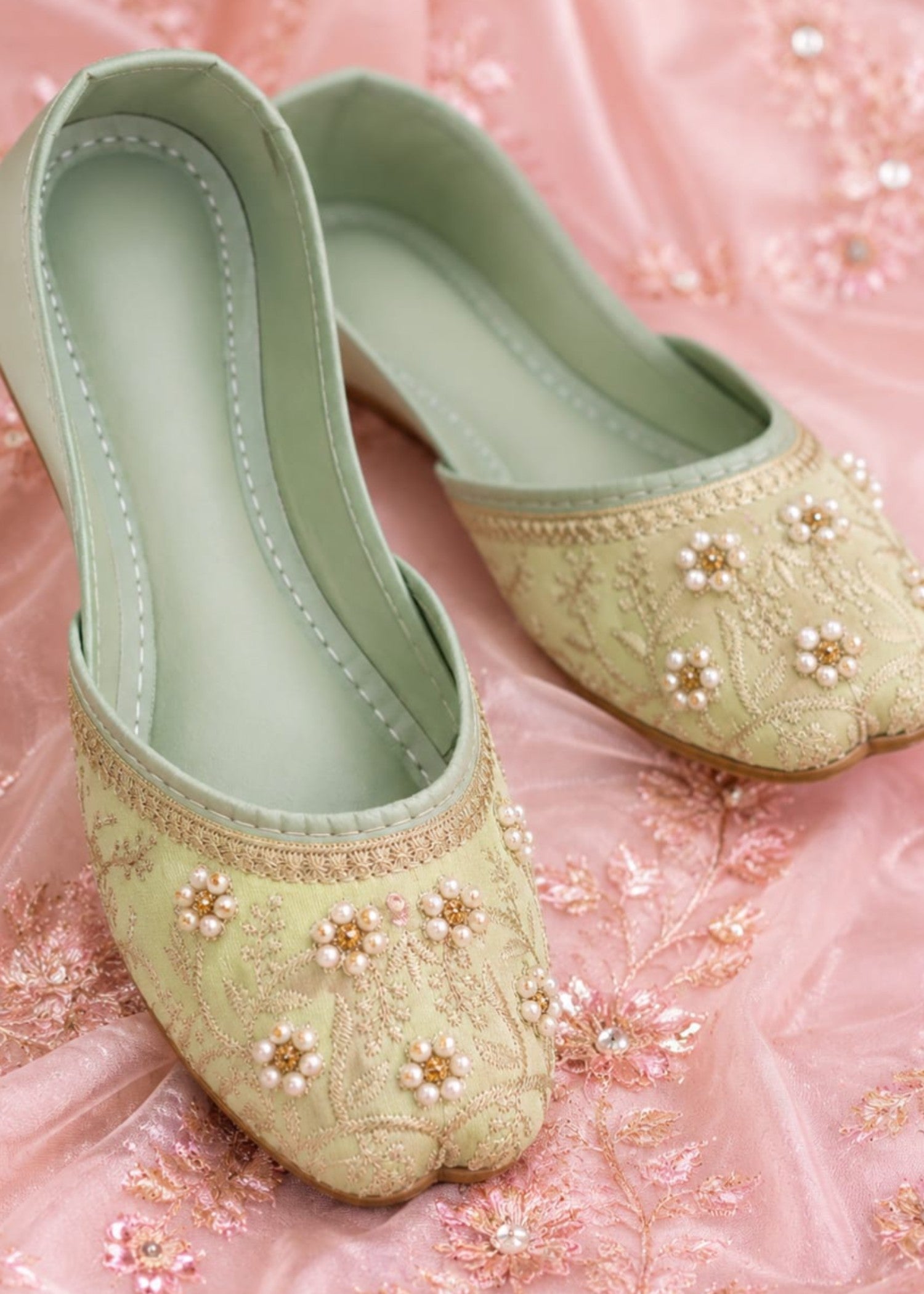 Khussa in Tea green by - High Quality Women Khussa RIH9254