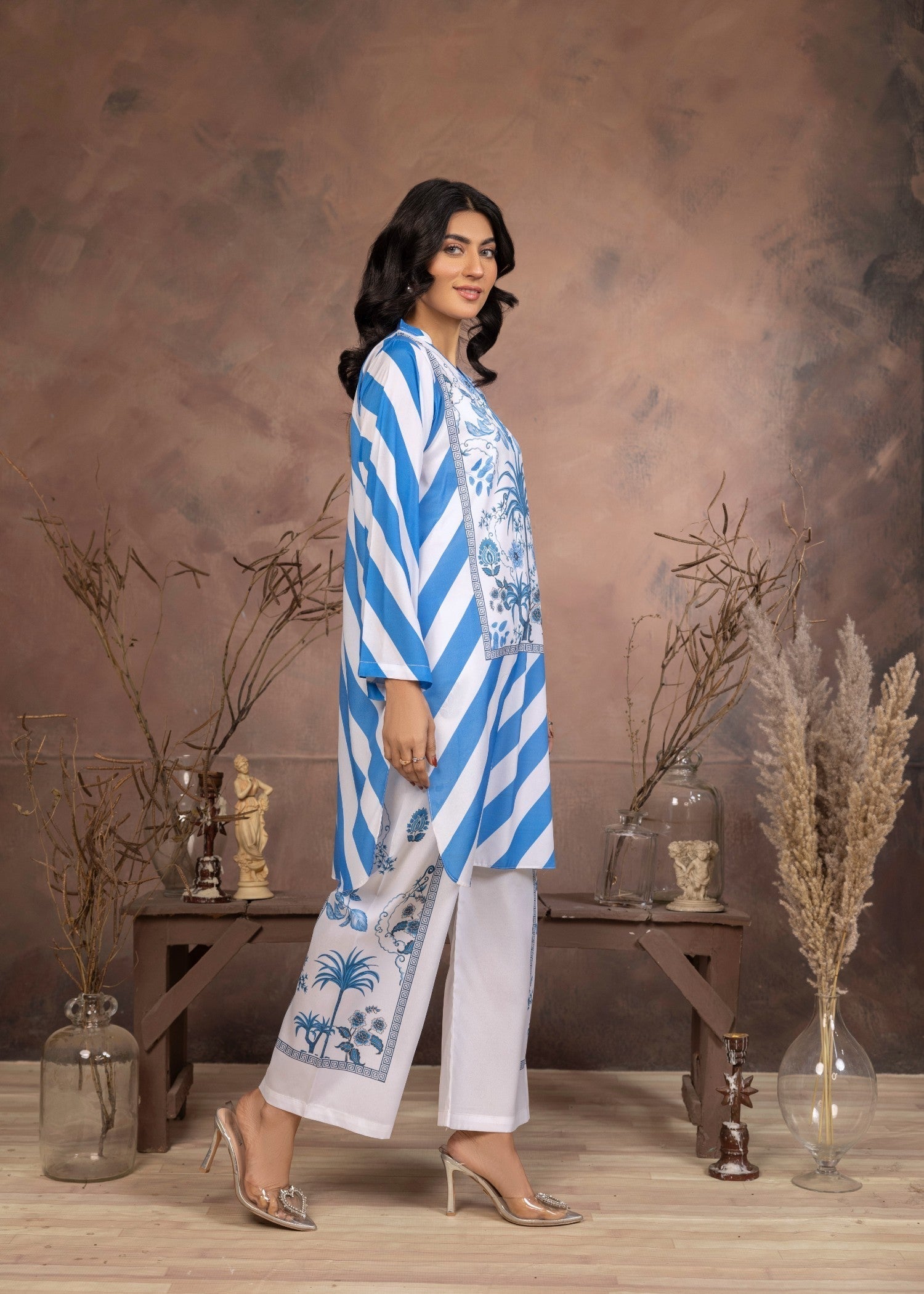 polyester crepe Kurta Set in Blue, white