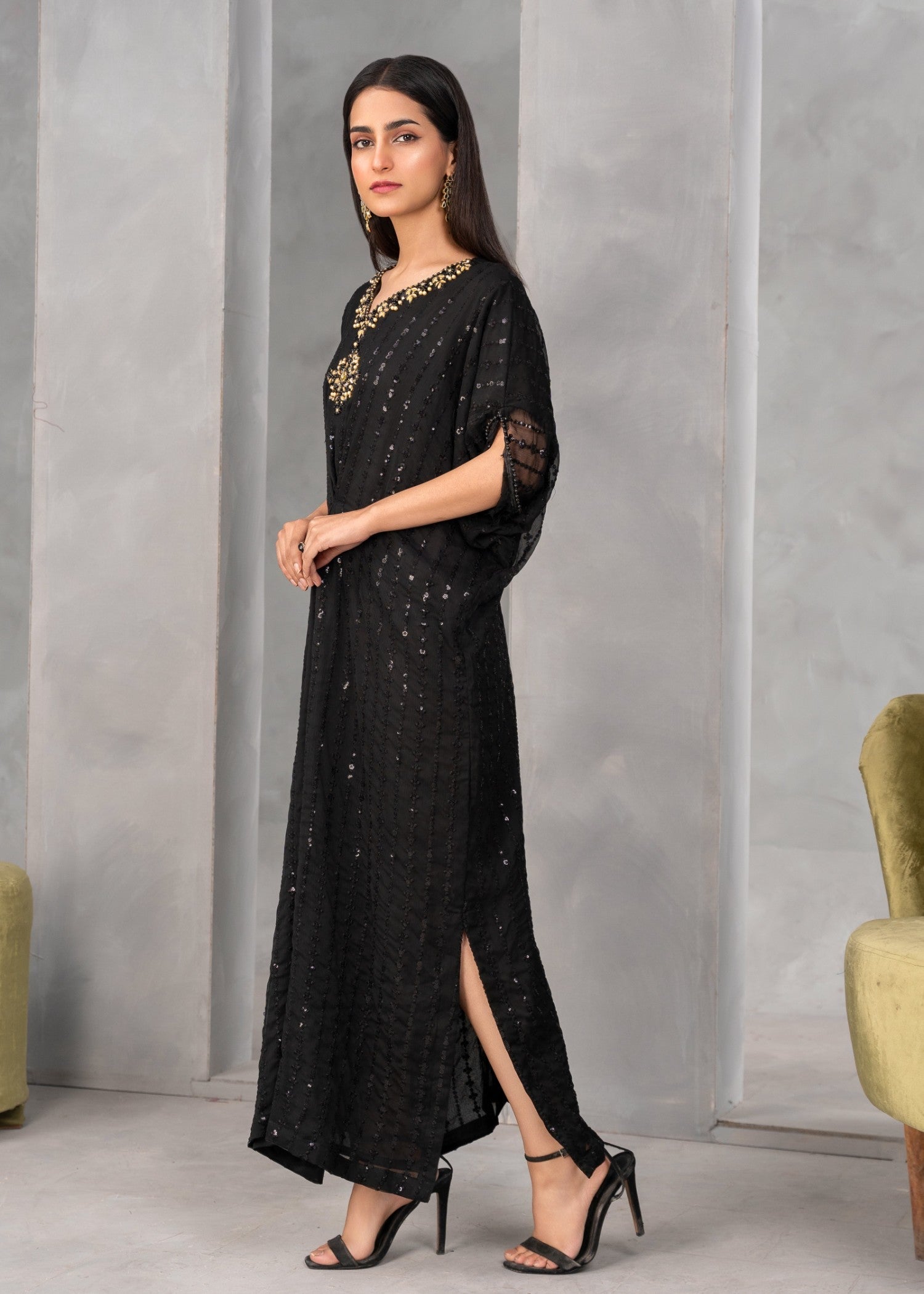 chiffon Kaftan in Jet black