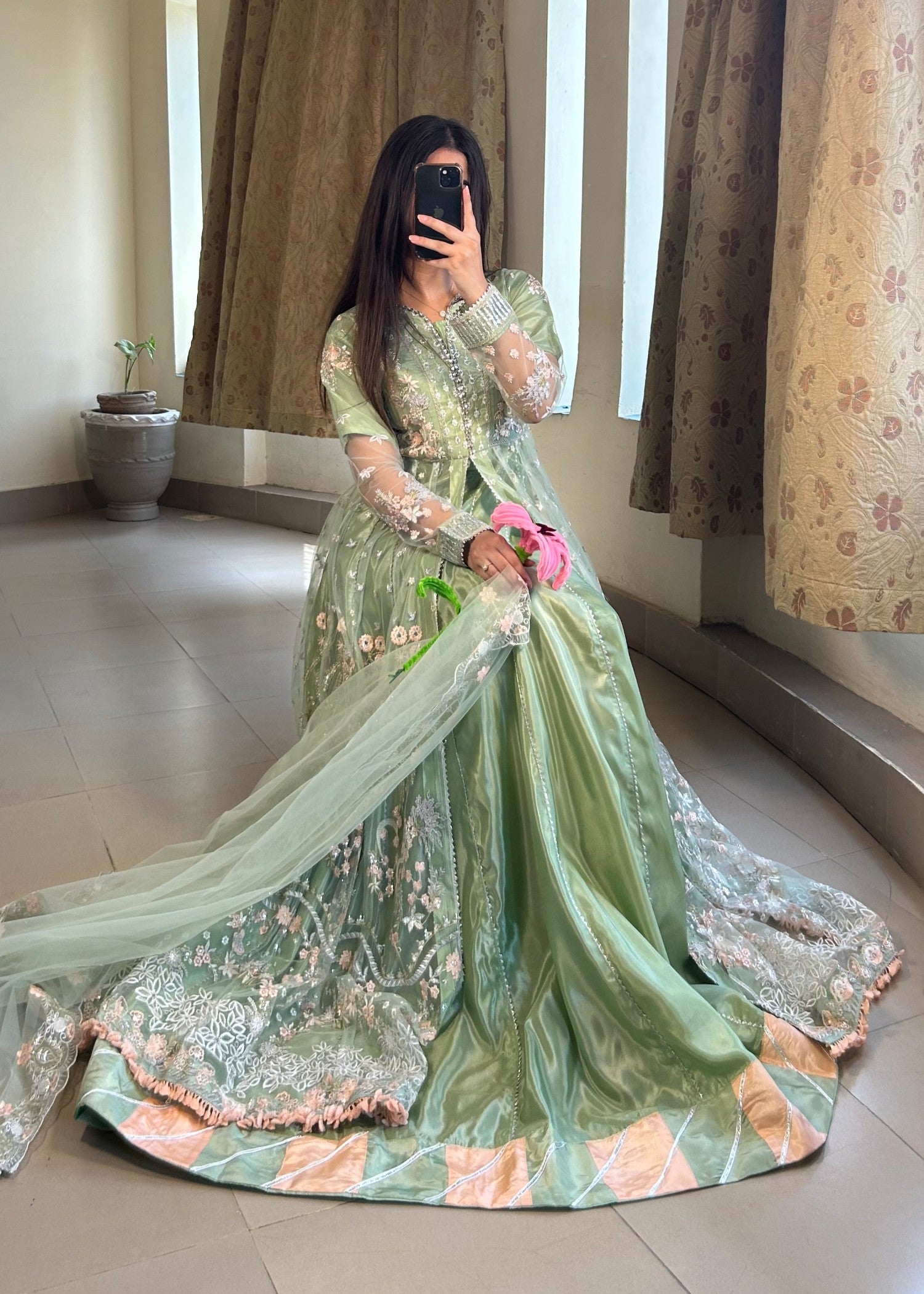 polyester net Maxi in Pistachio green