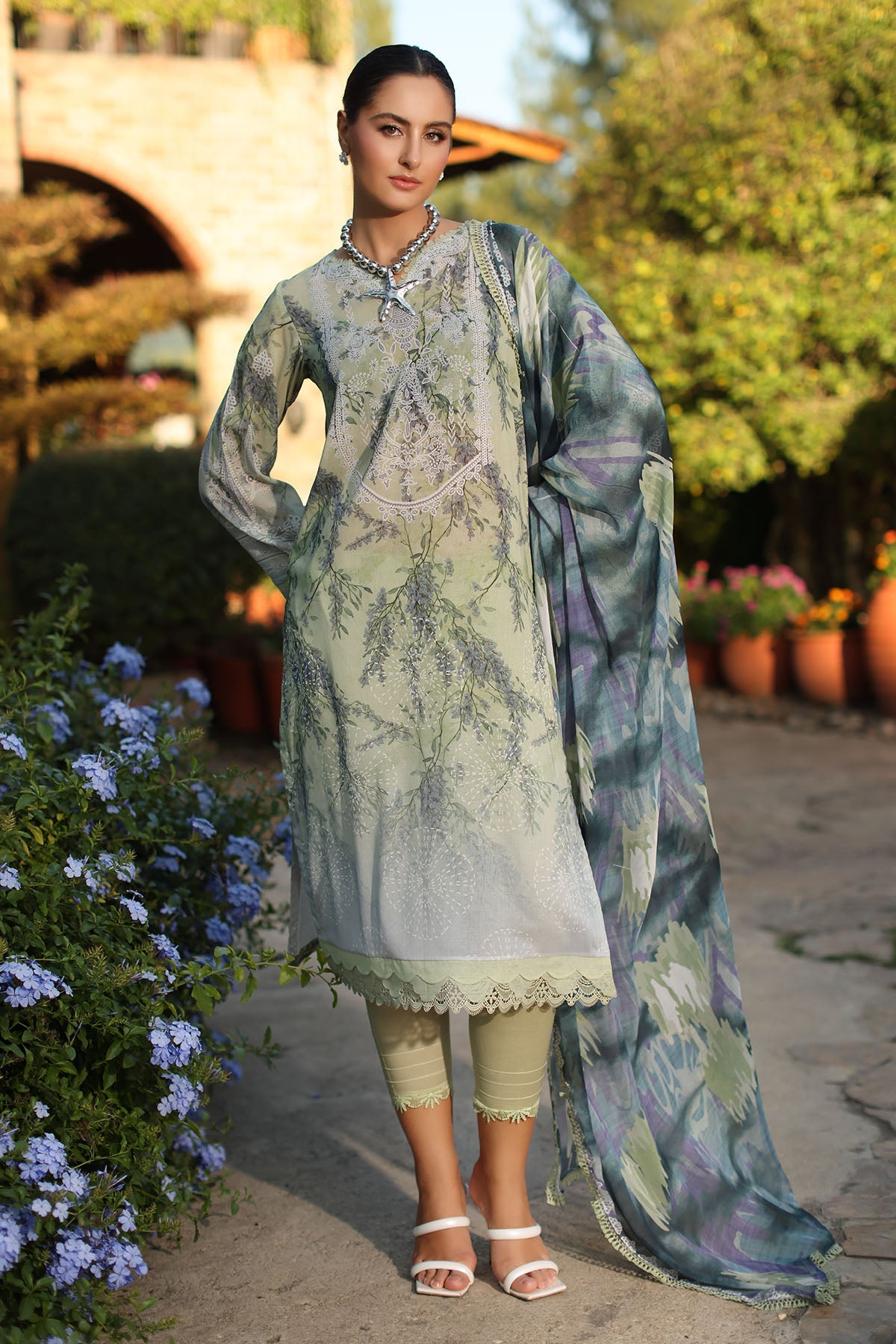 Signature Lawn Prints – SP-195